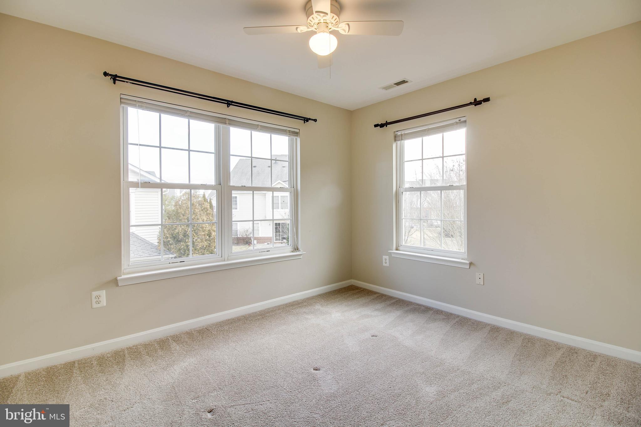 ENCLAVE AT SEVEN OAKS - Residential Lease