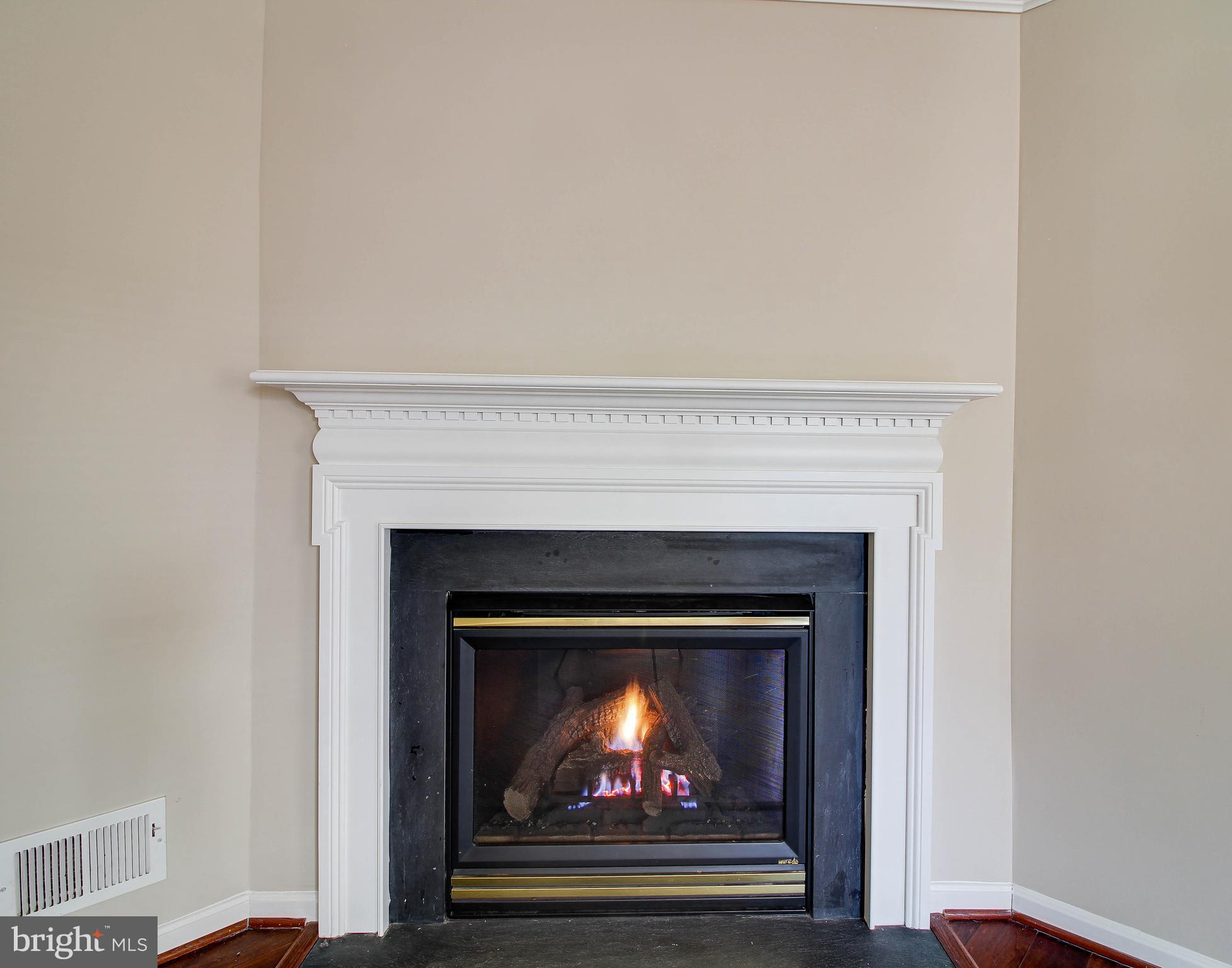 ENCLAVE AT SEVEN OAKS - Residential Lease