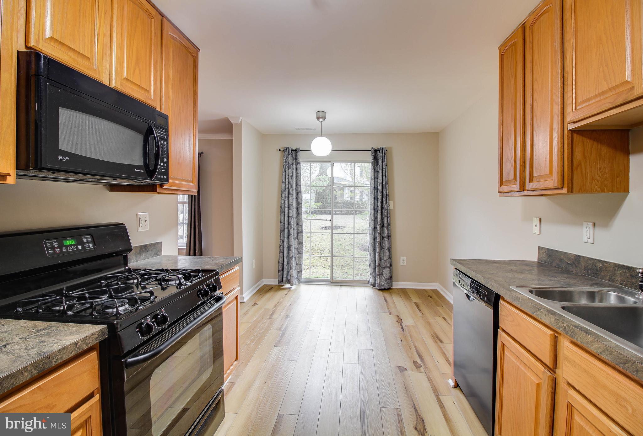 ENCLAVE AT SEVEN OAKS - Residential Lease