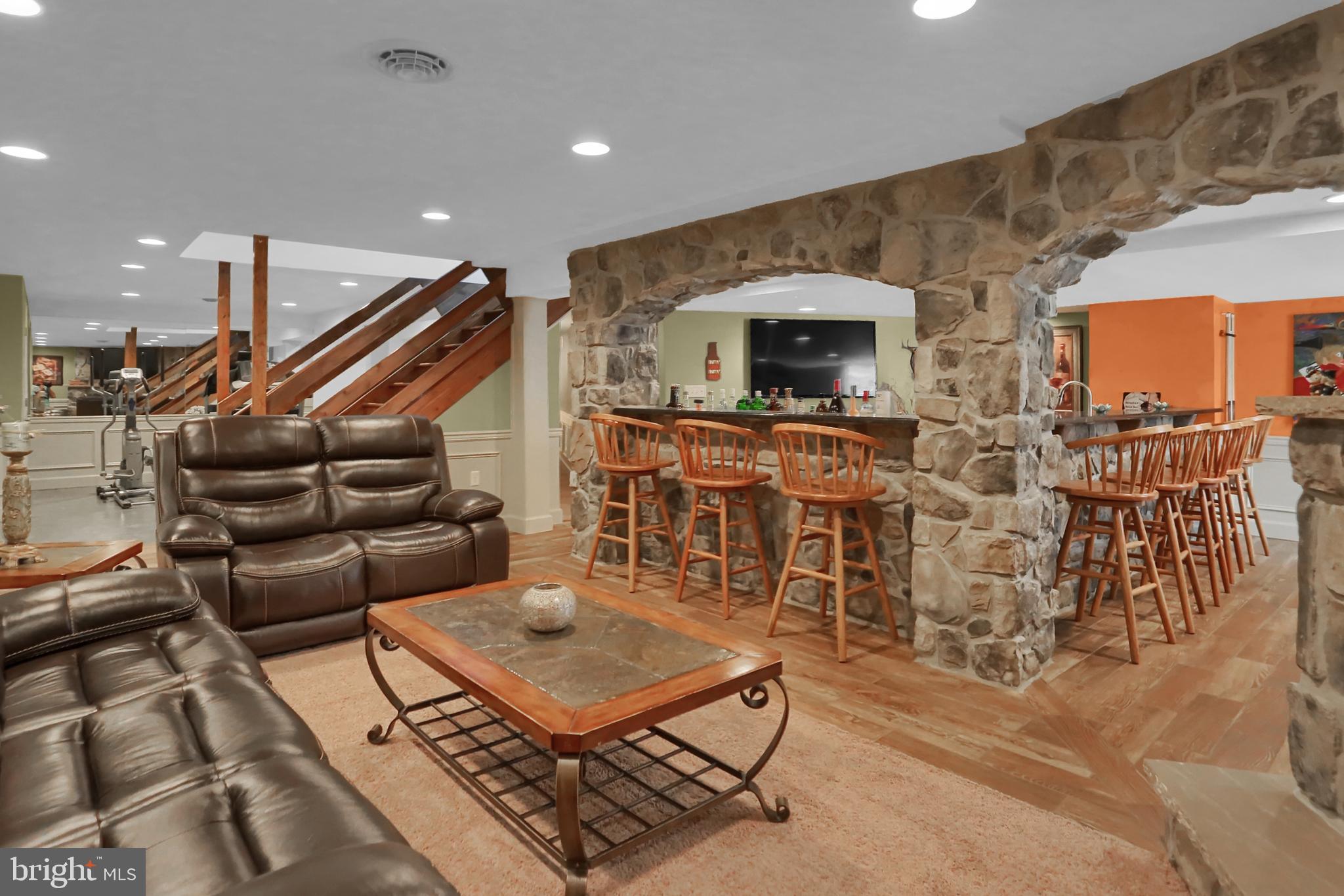 SOUTH MIDDLETON TWP - Residential