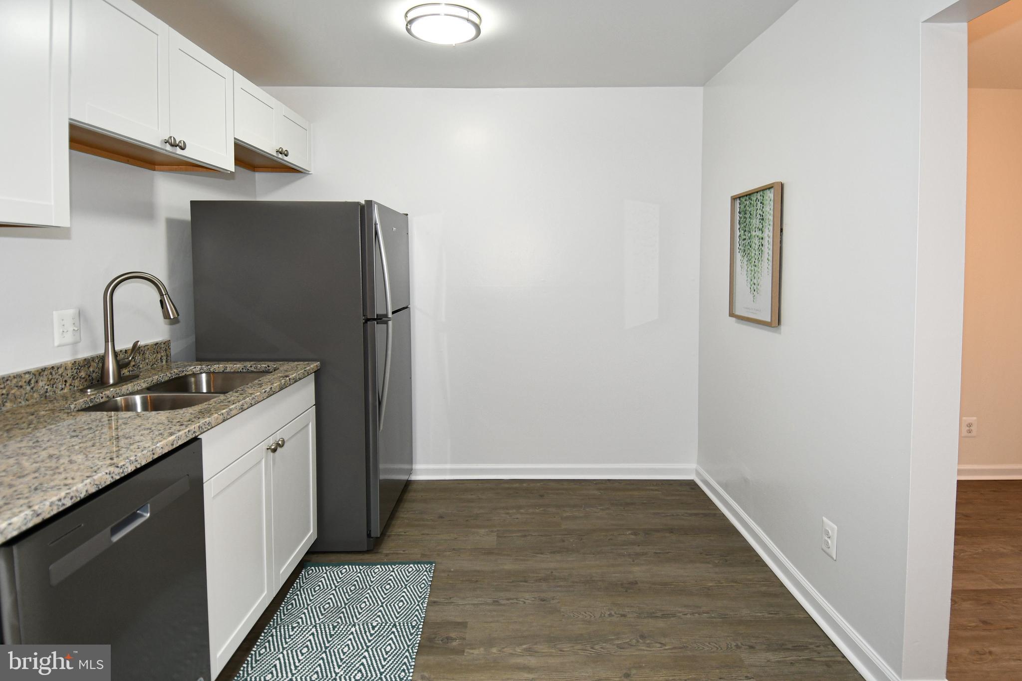 HUNTERS WOODS VILLAGE - Residential