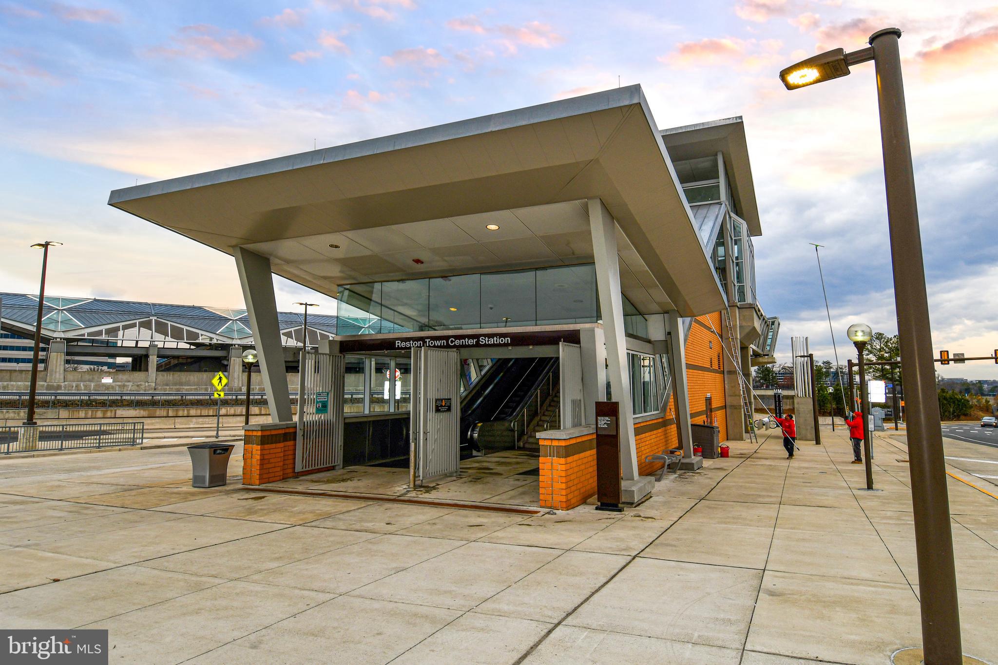 HUNTERS WOODS VILLAGE - Residential