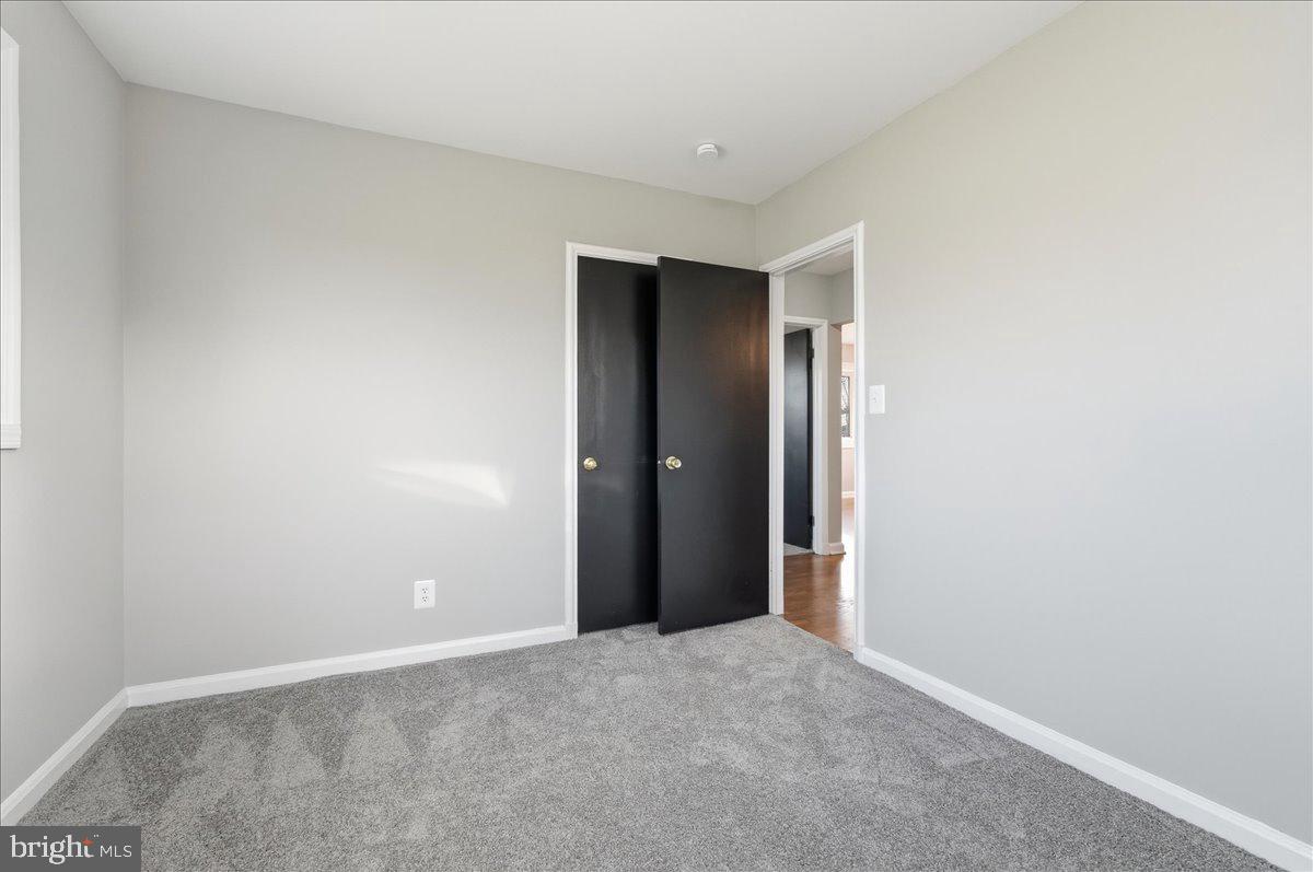 WILLIAMSBURG - Residential