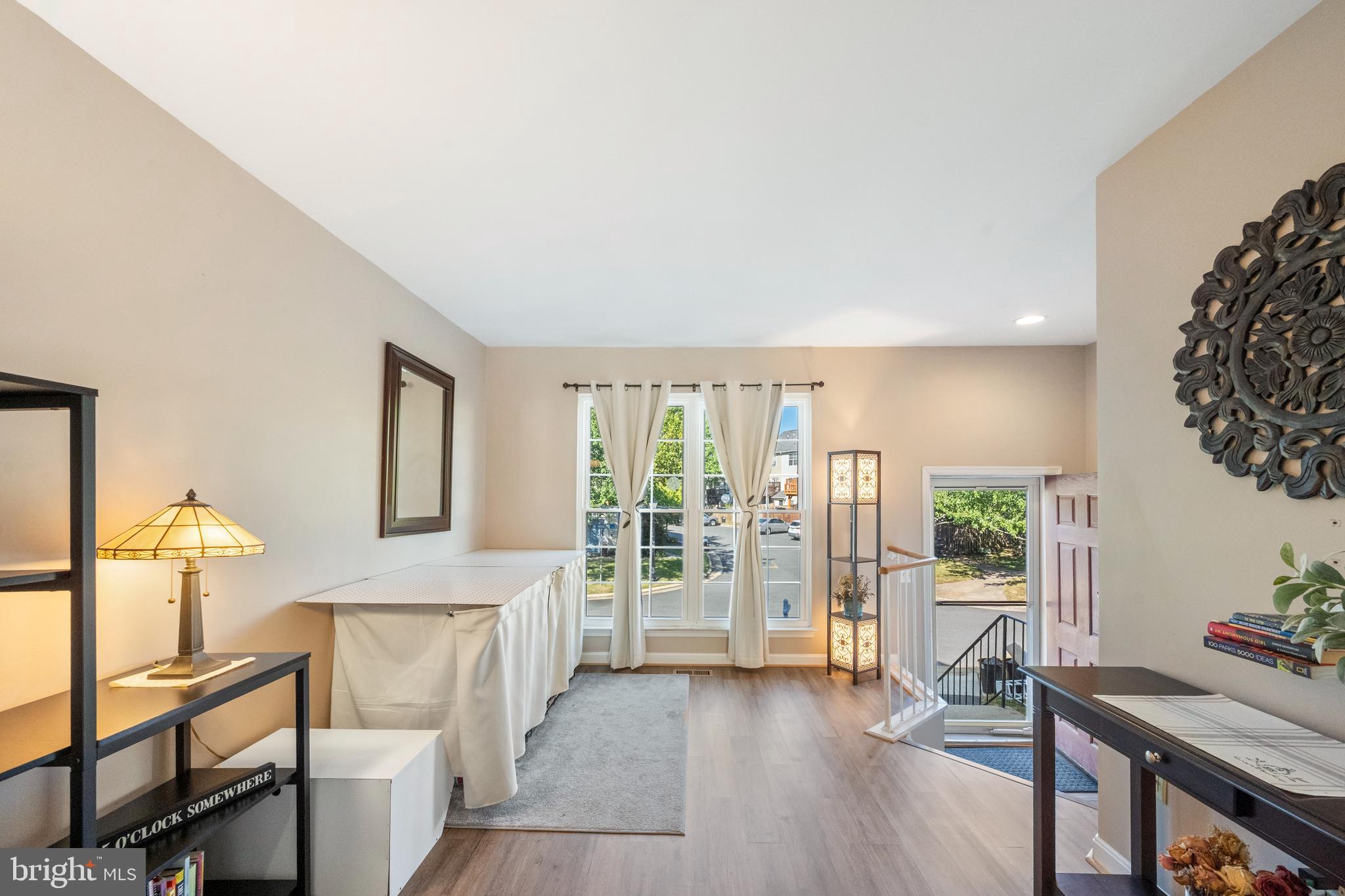 REGENTS WALK - Residential