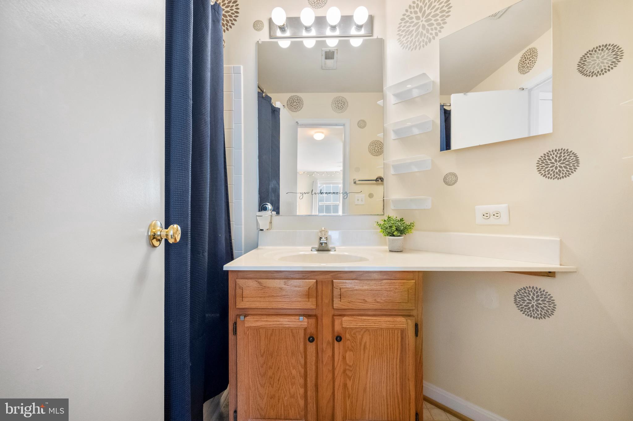 REGENTS WALK - Residential