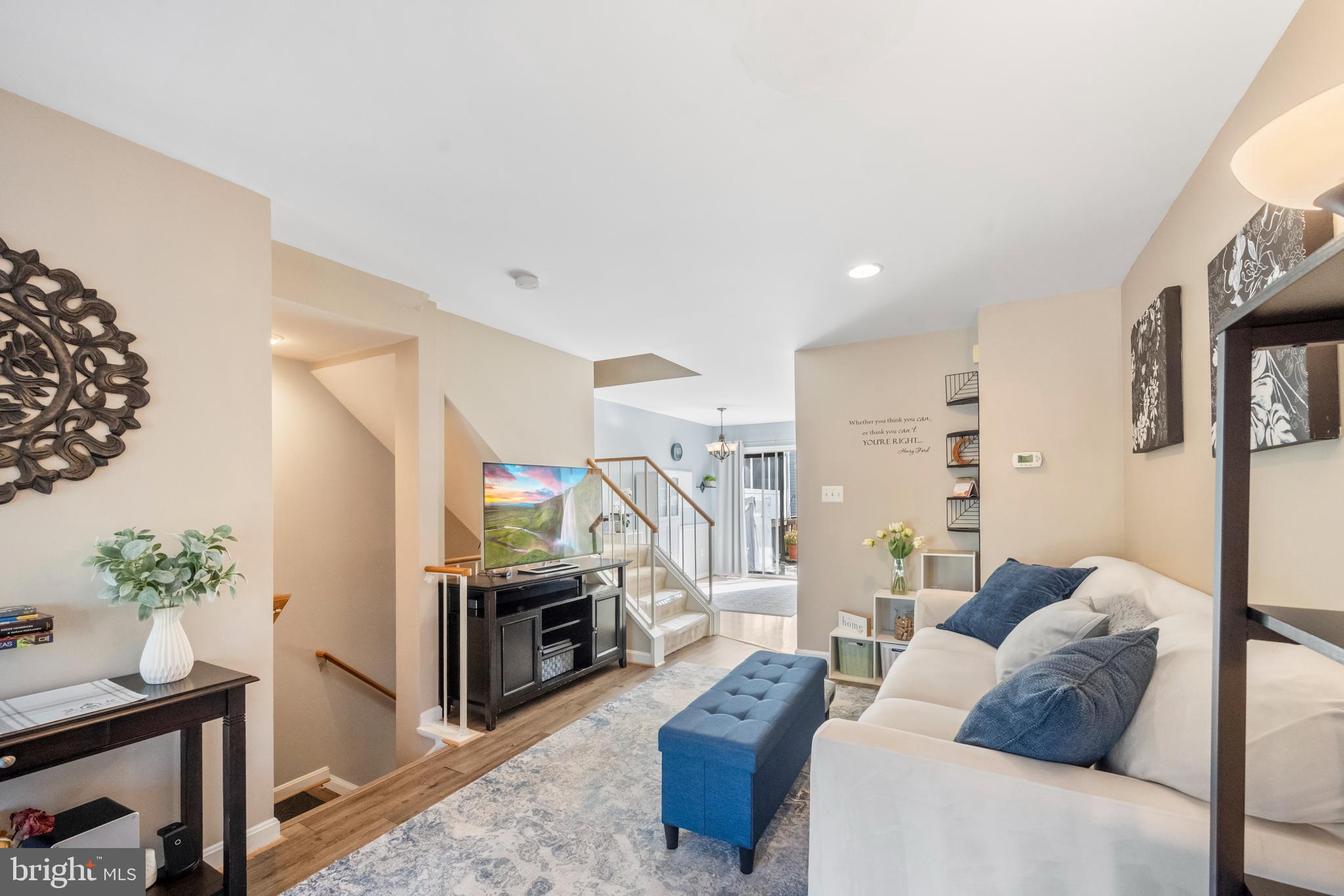 REGENTS WALK - Residential