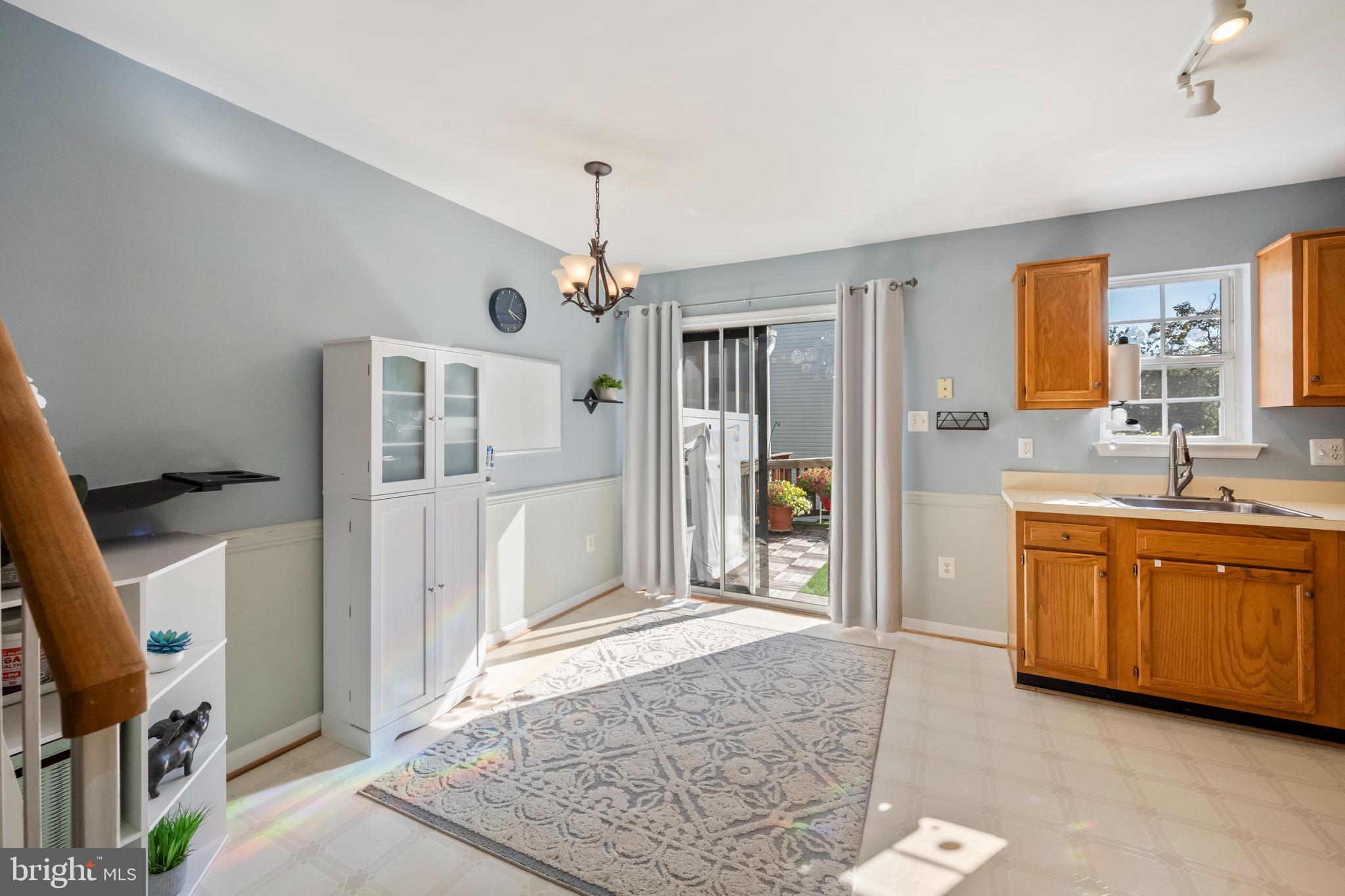 REGENTS WALK - Residential