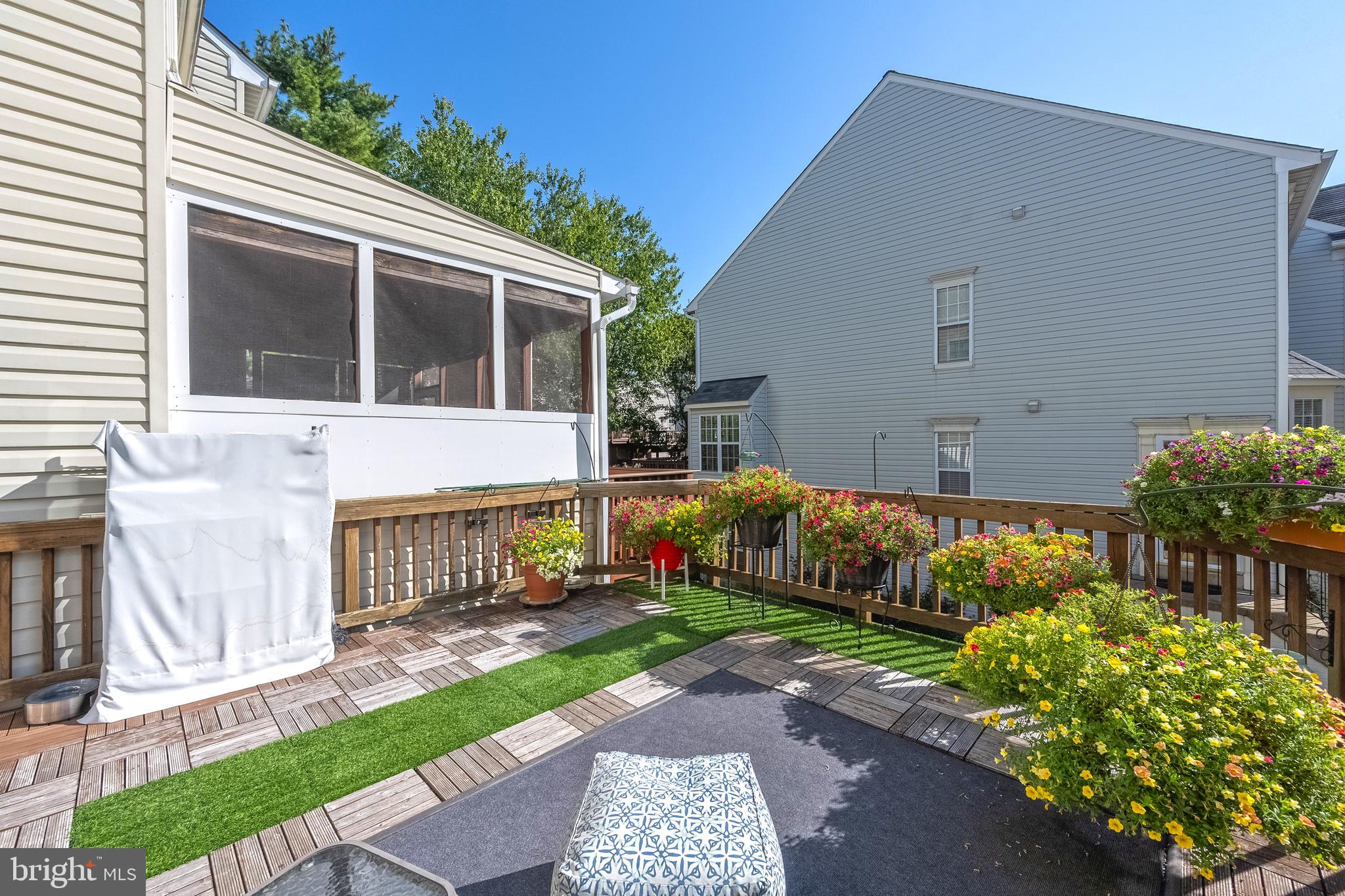 REGENTS WALK - Residential