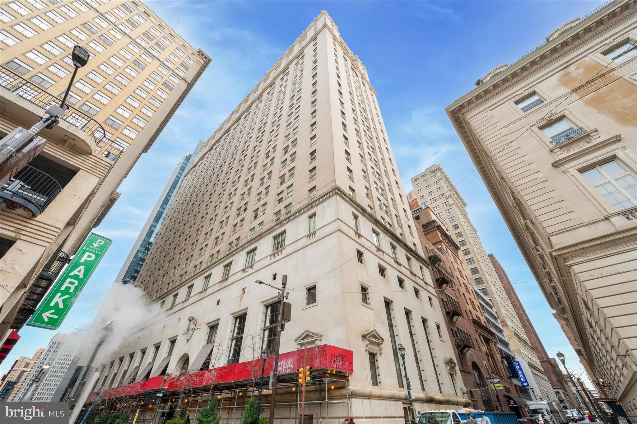 AVENUE OF THE ARTS - Residential