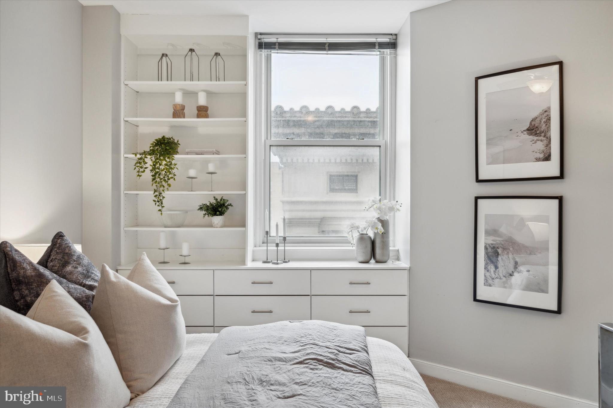 AVENUE OF THE ARTS - Residential