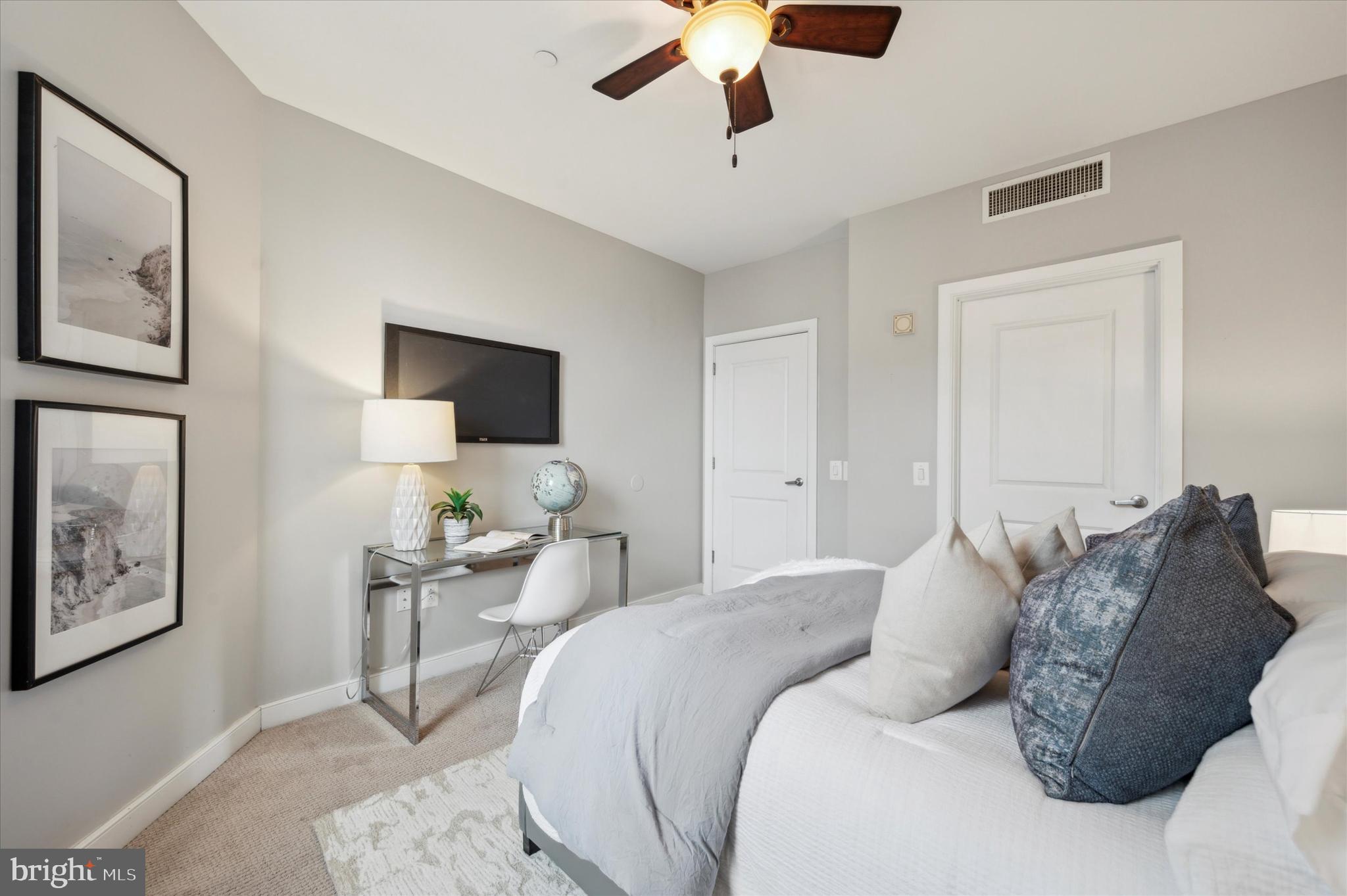 AVENUE OF THE ARTS - Residential