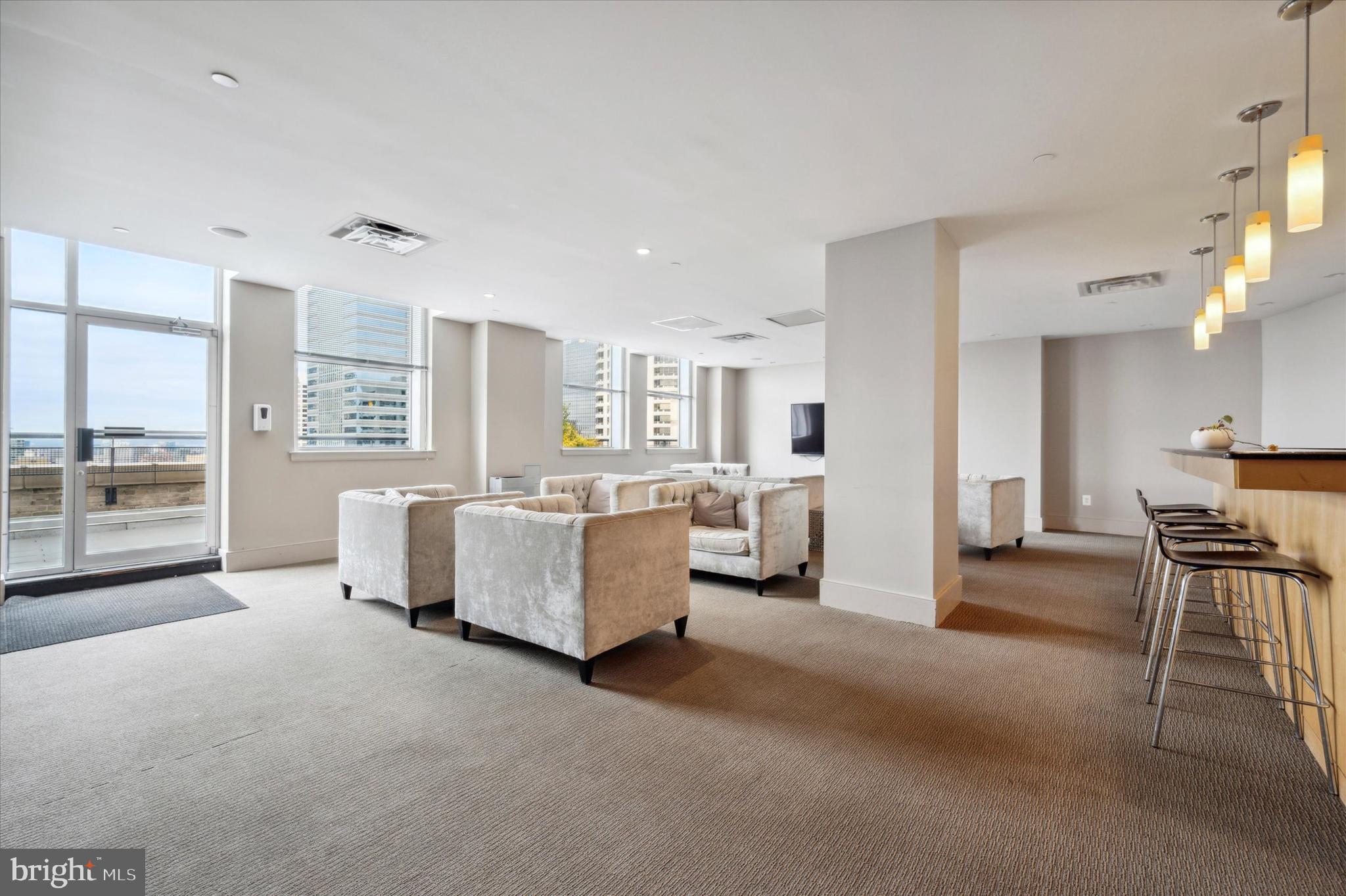 AVENUE OF THE ARTS - Residential