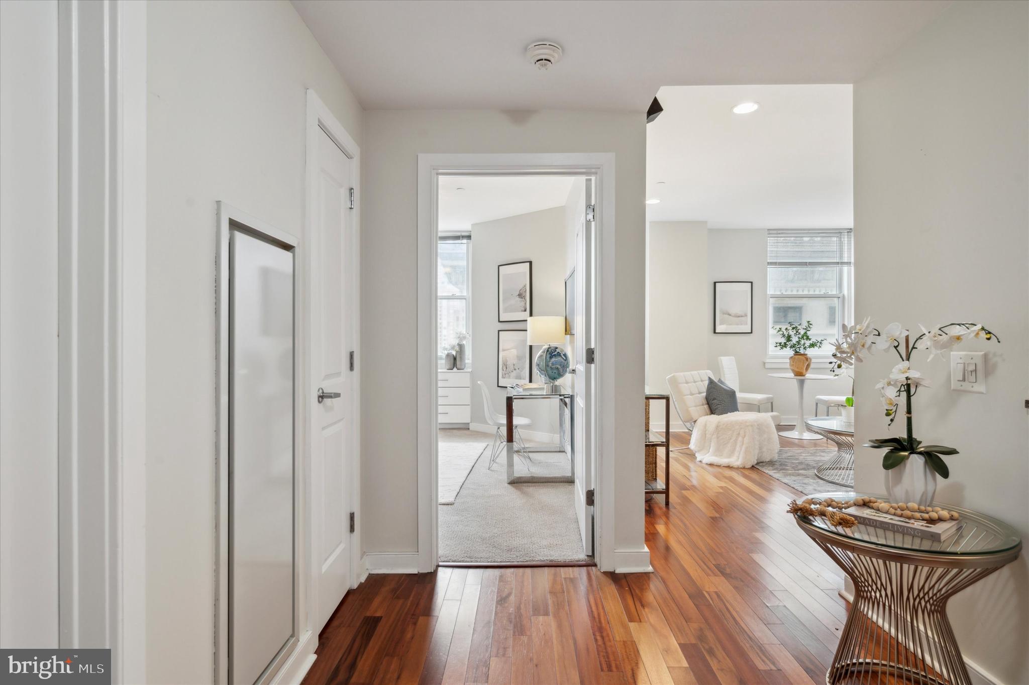 AVENUE OF THE ARTS - Residential