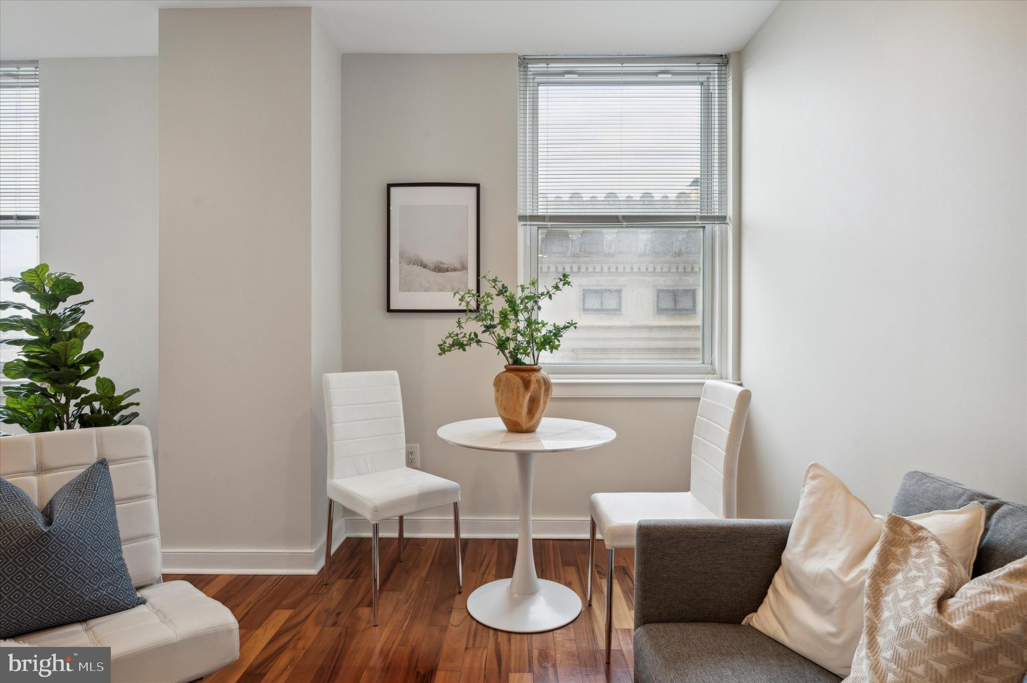 AVENUE OF THE ARTS - Residential