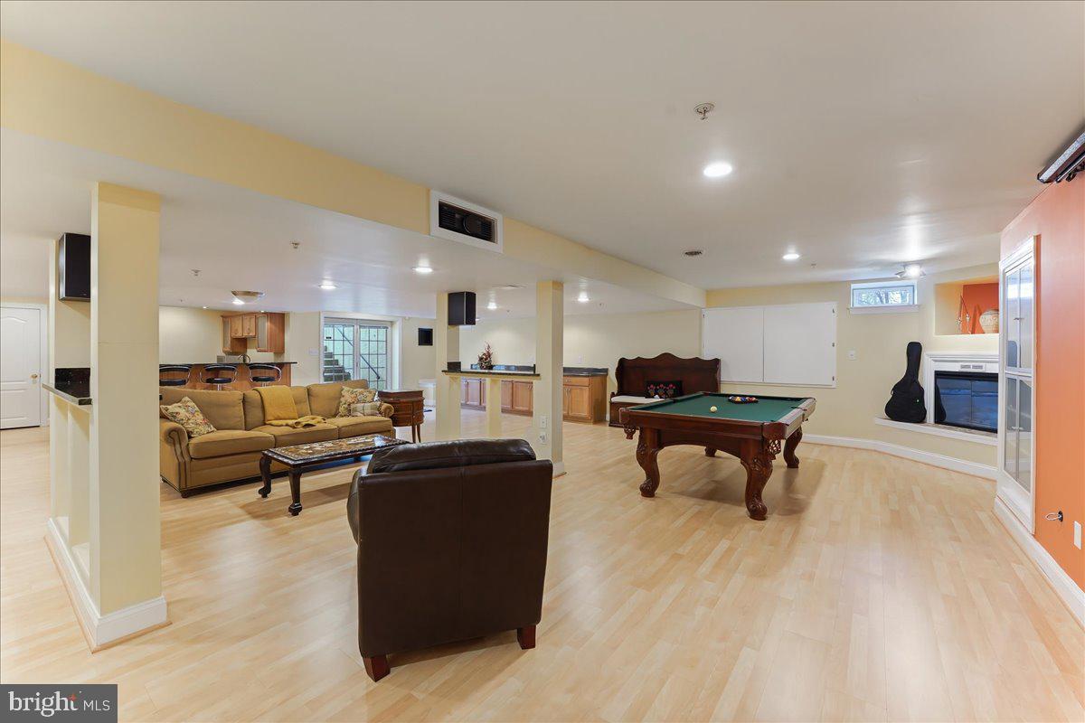 SWEDESFORD CHASE - Residential