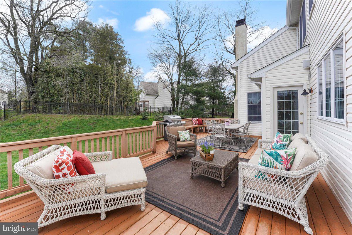 SWEDESFORD CHASE - Residential