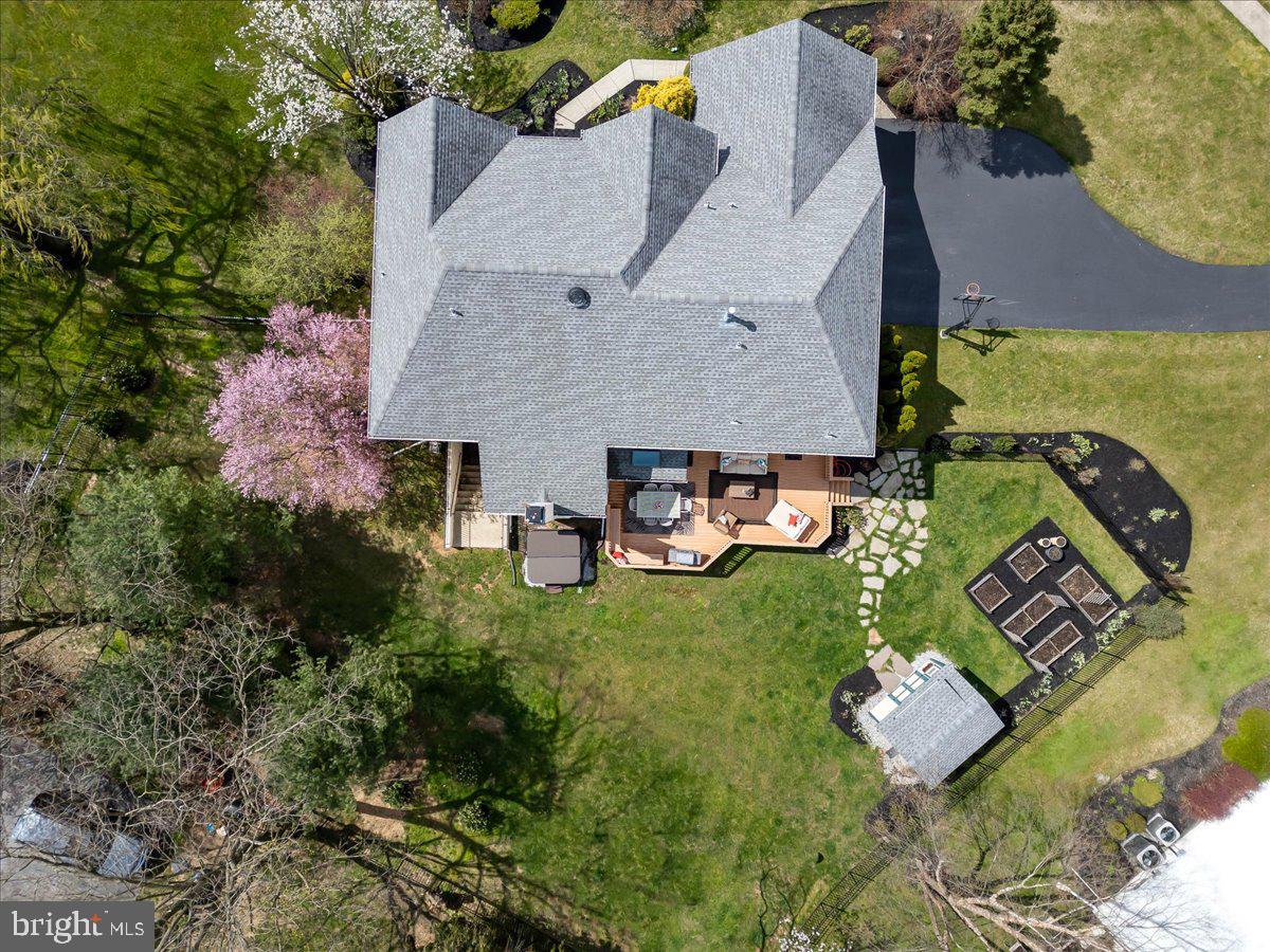 SWEDESFORD CHASE - Residential