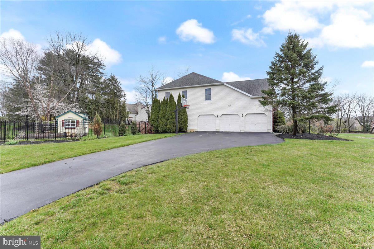 SWEDESFORD CHASE - Residential