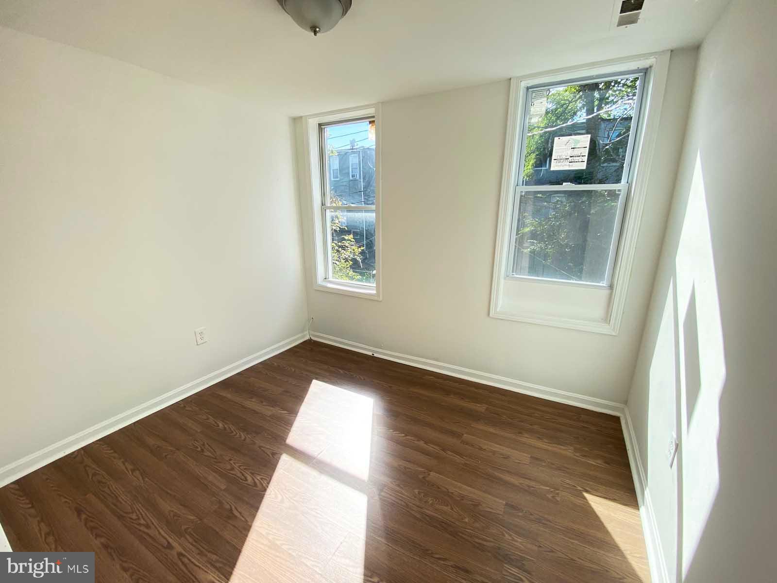 ROSEMONT - Residential Lease