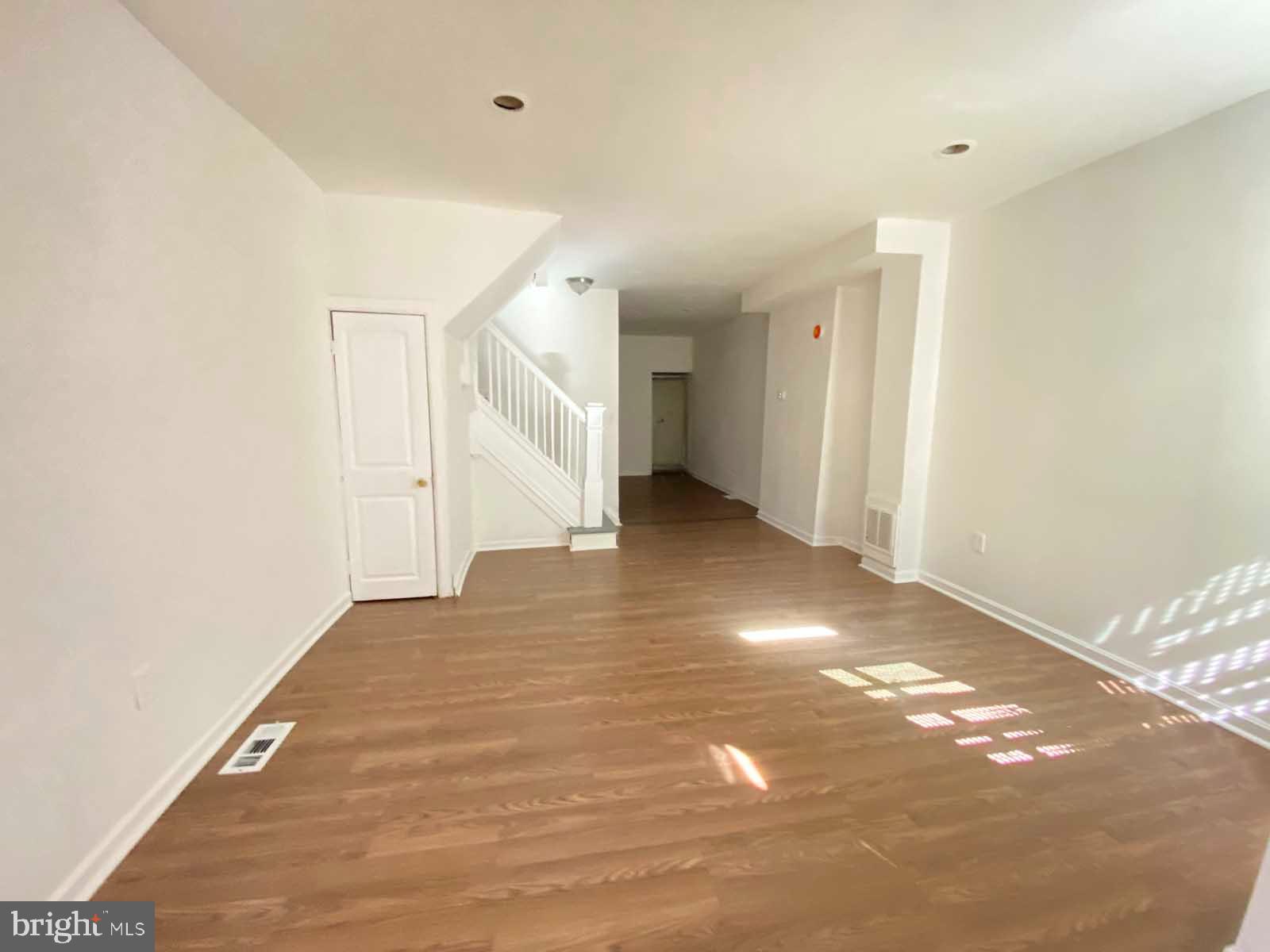 ROSEMONT - Residential Lease