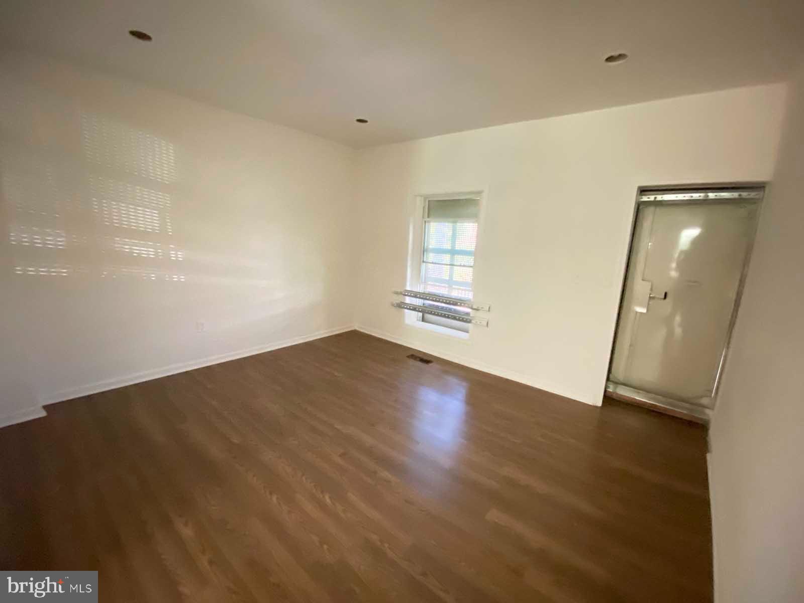 ROSEMONT - Residential Lease