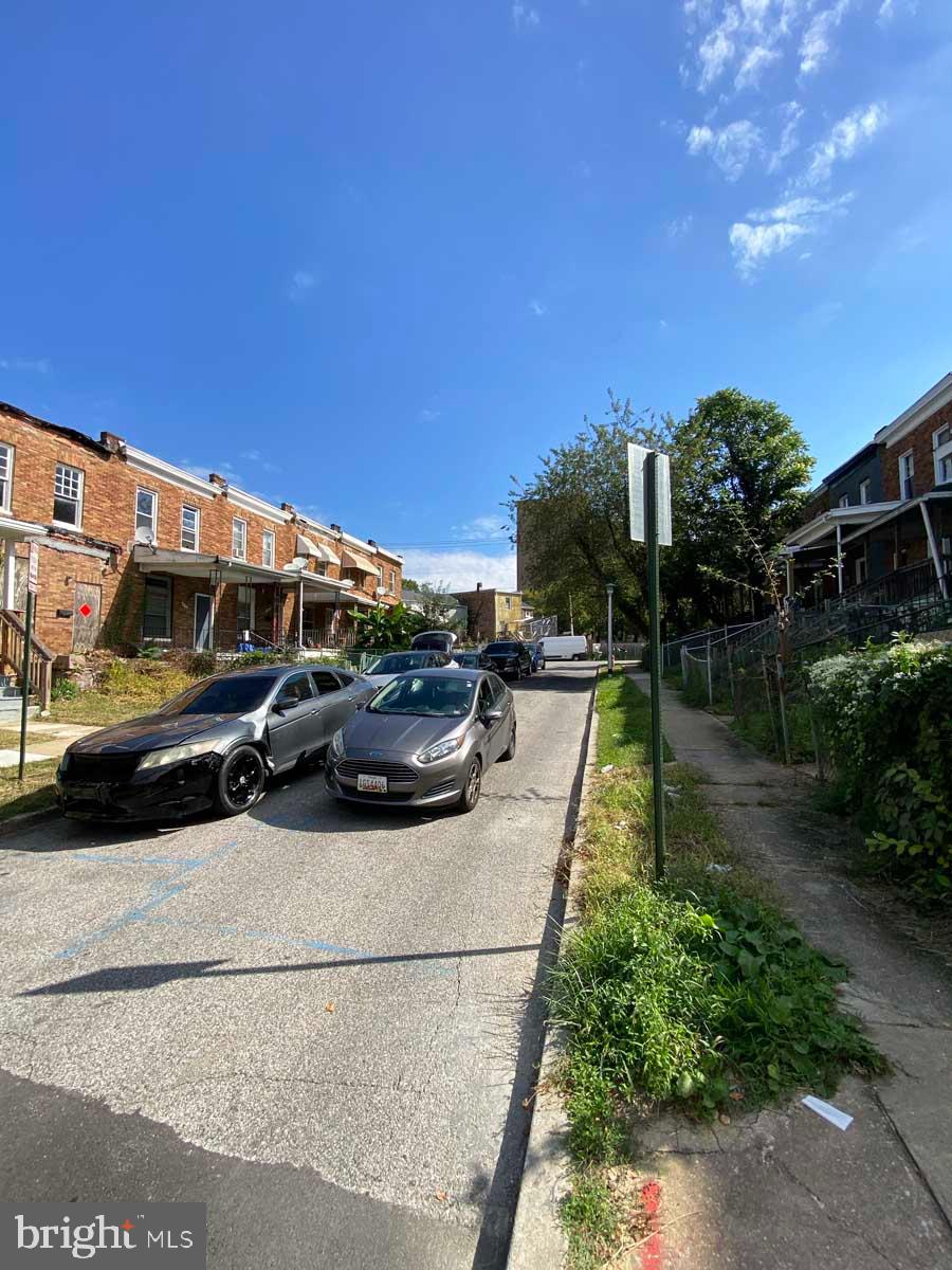ROSEMONT - Residential Lease