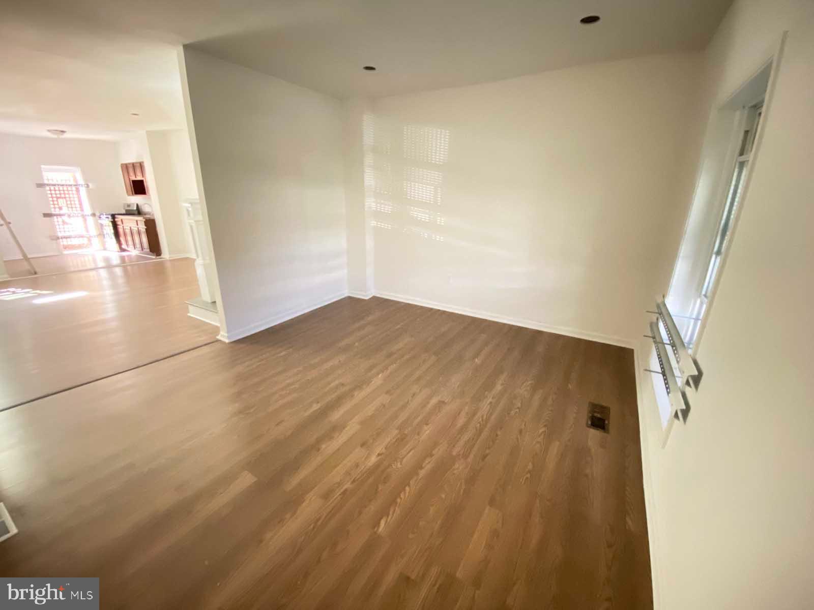 ROSEMONT - Residential Lease