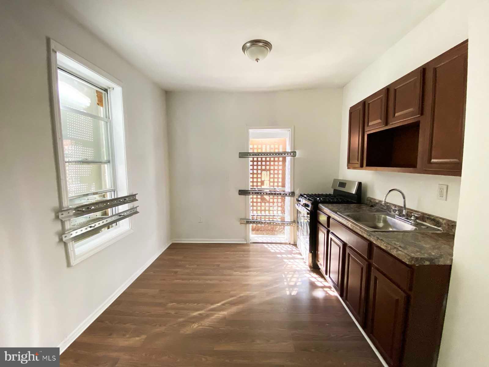ROSEMONT - Residential Lease