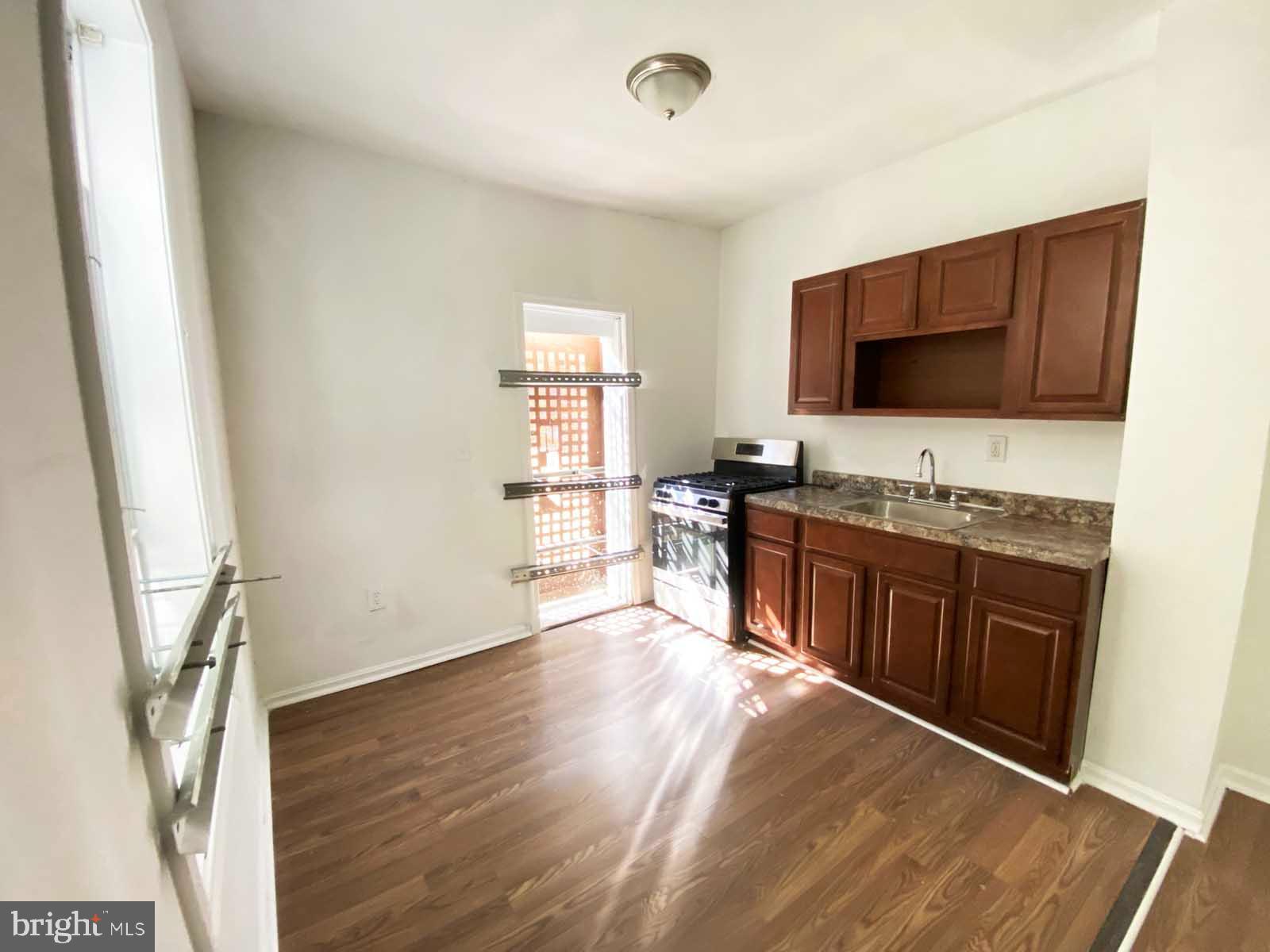 ROSEMONT - Residential Lease