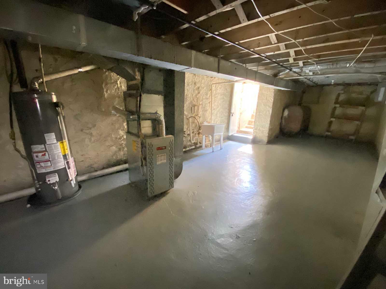 ROSEMONT - Residential Lease