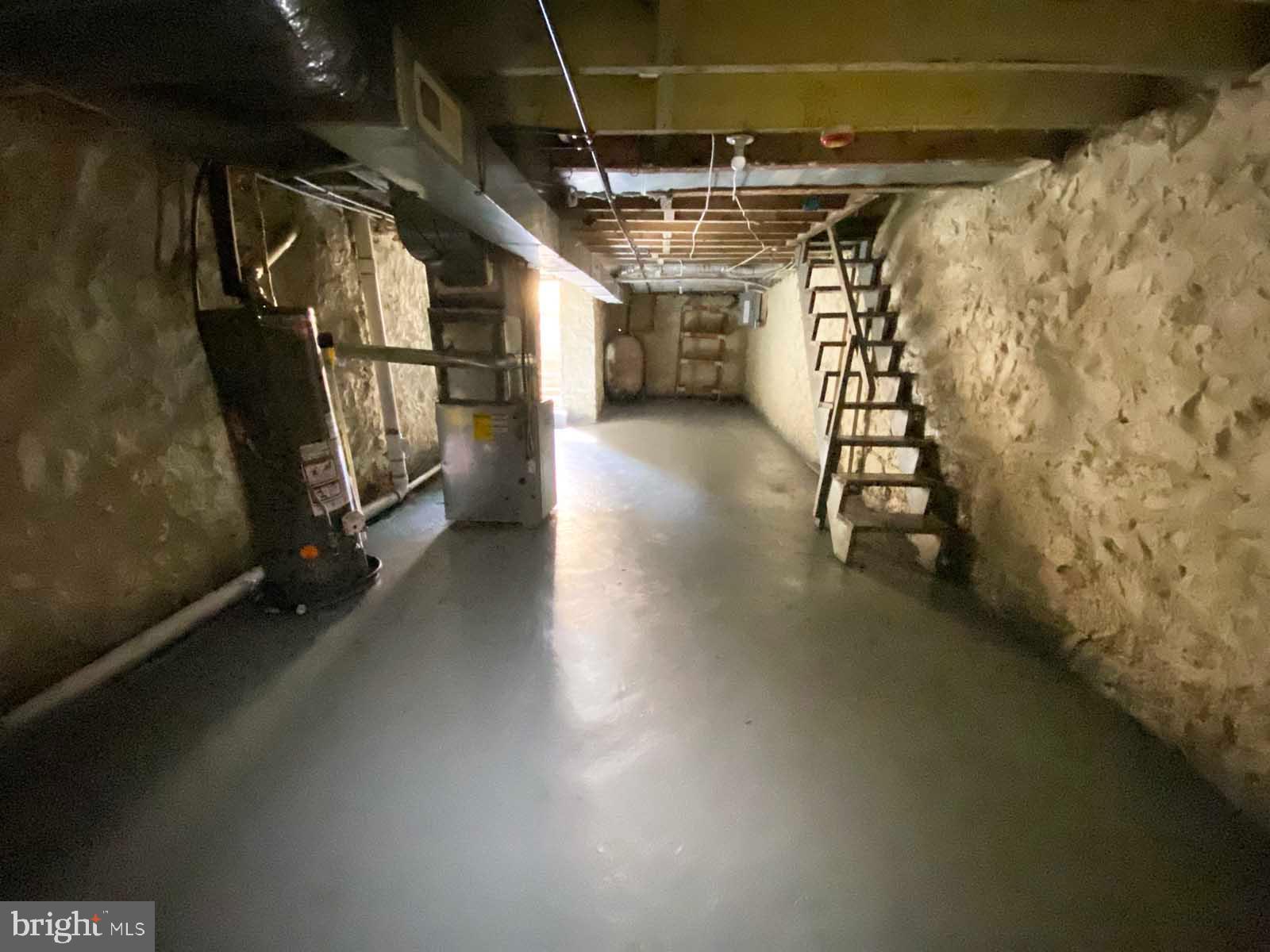 ROSEMONT - Residential Lease
