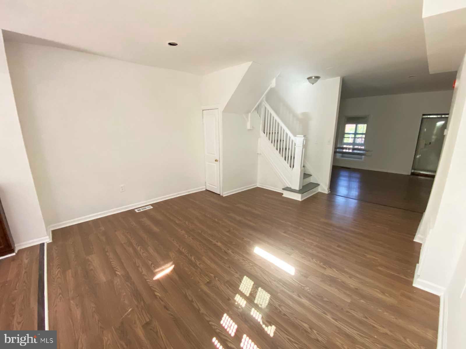 ROSEMONT - Residential Lease