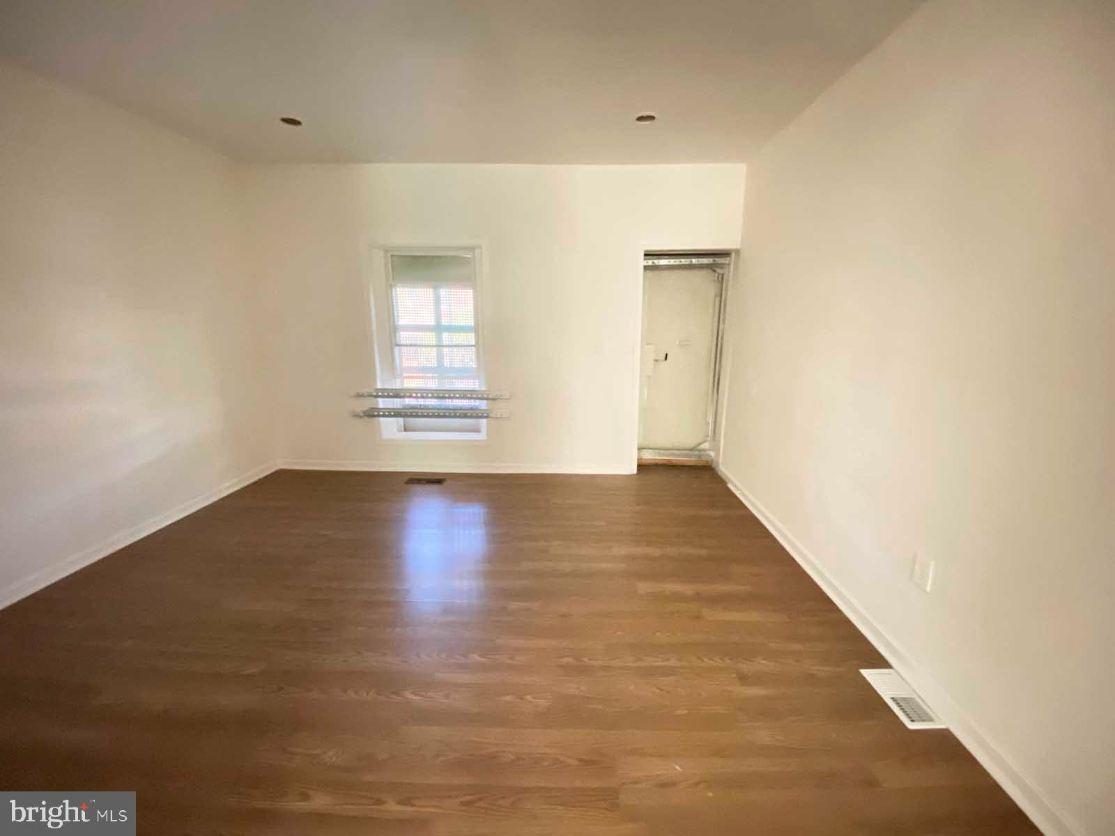 ROSEMONT - Residential Lease