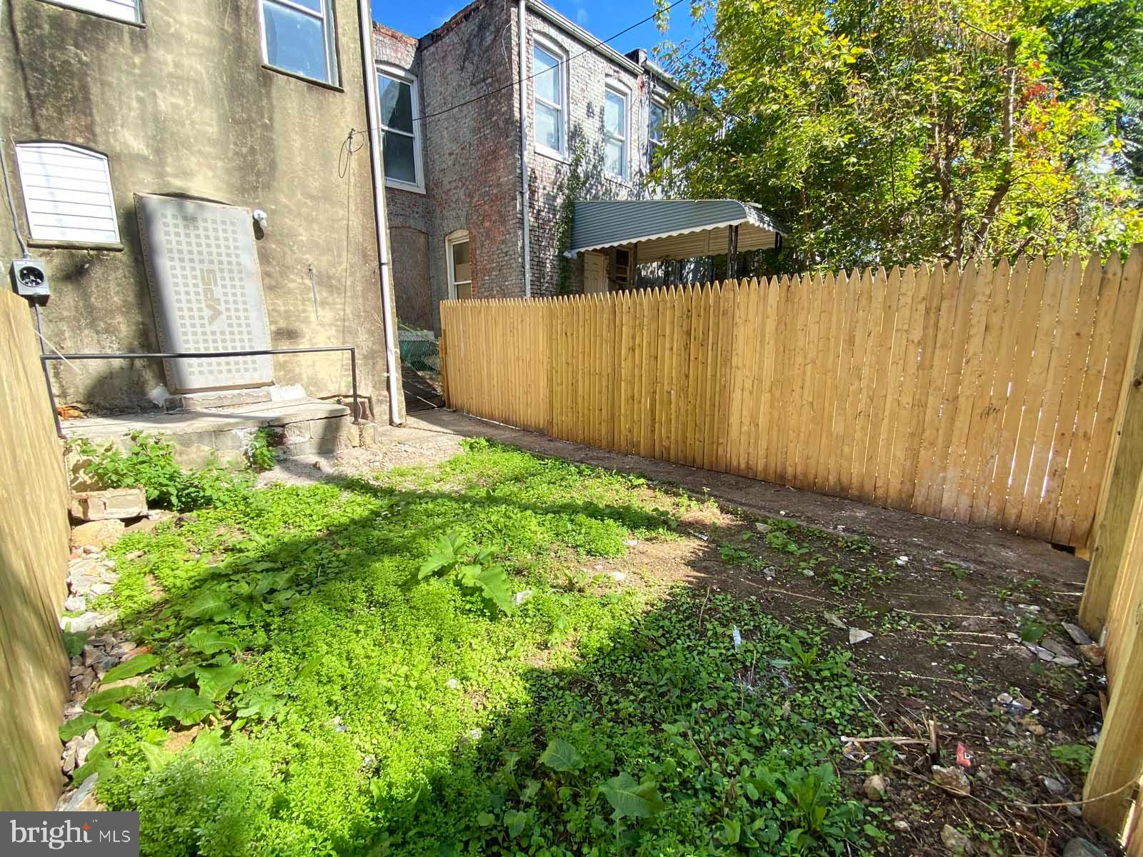 ROSEMONT - Residential Lease