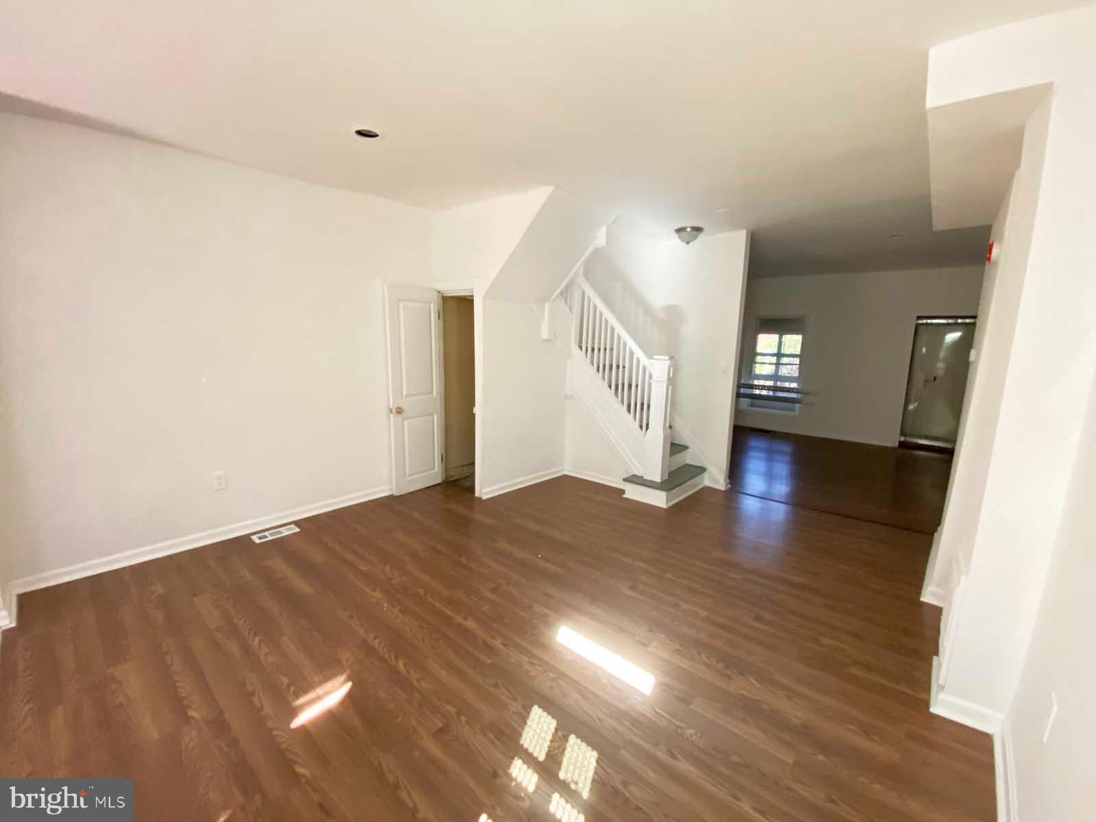 ROSEMONT - Residential Lease