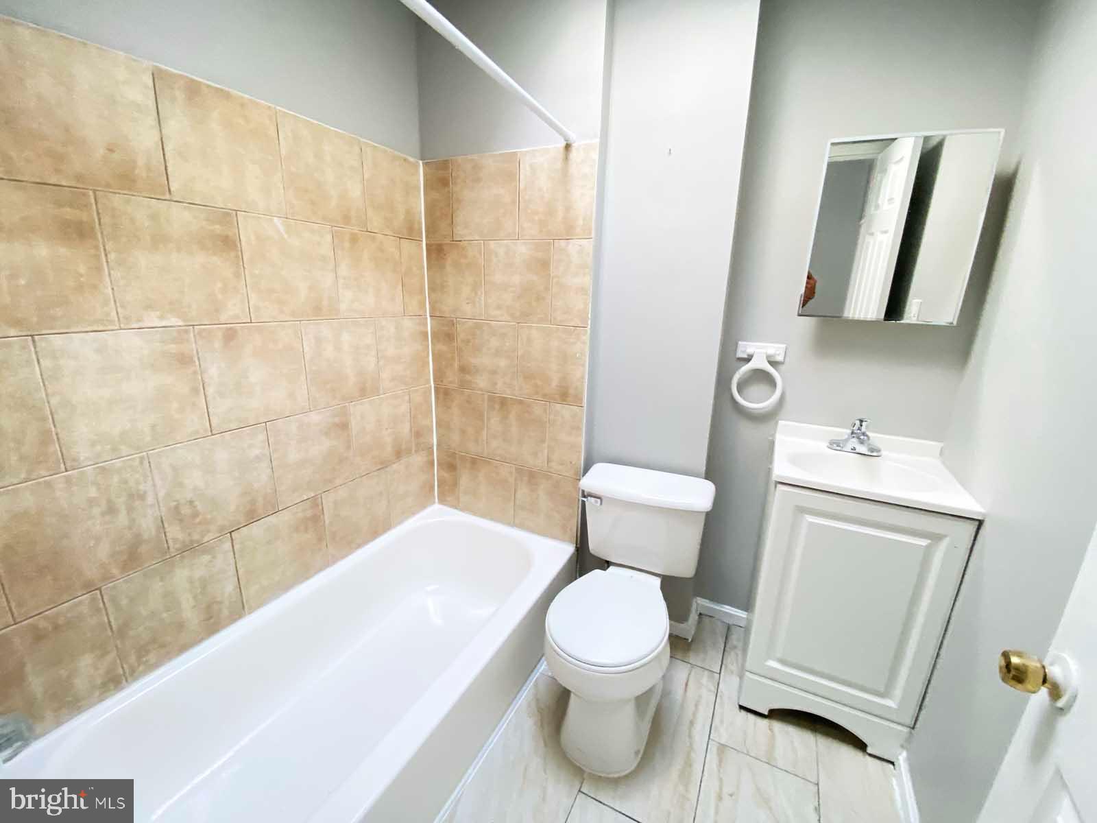 ROSEMONT - Residential Lease