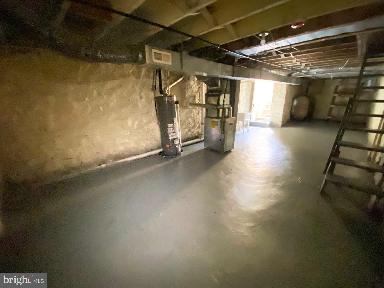 ROSEMONT - Residential Lease