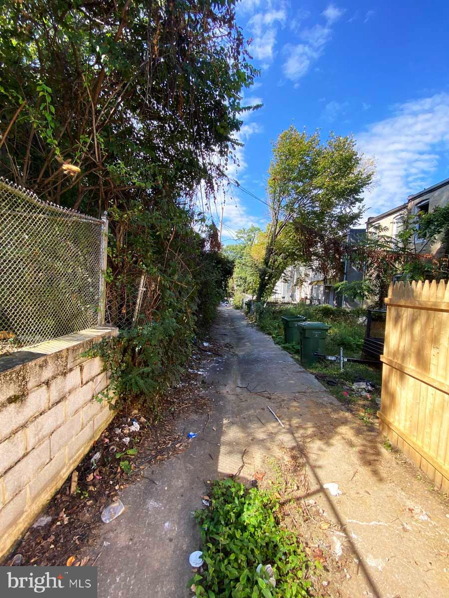 ROSEMONT - Residential Lease