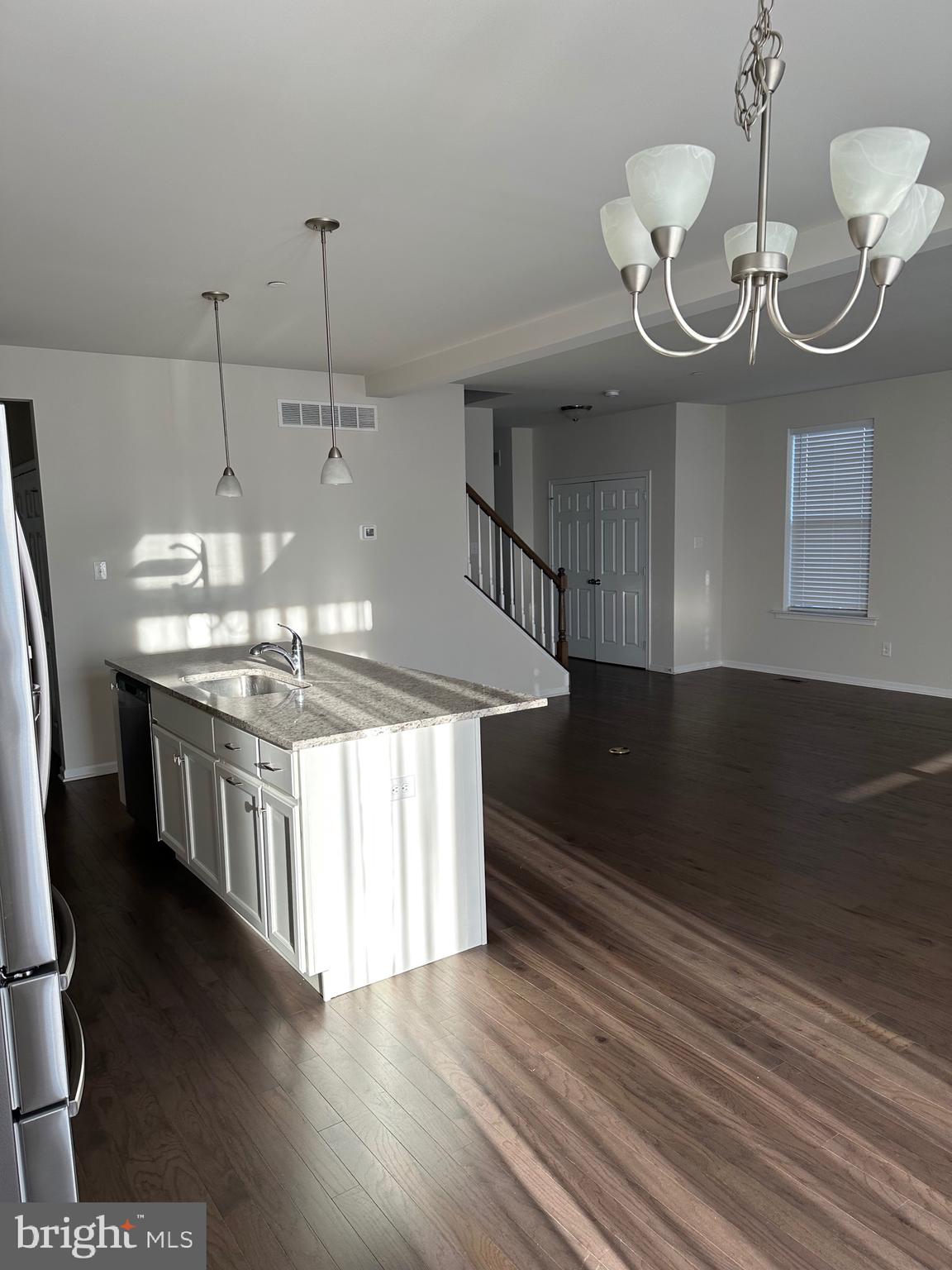 EAST VILLAGE - Residential Lease