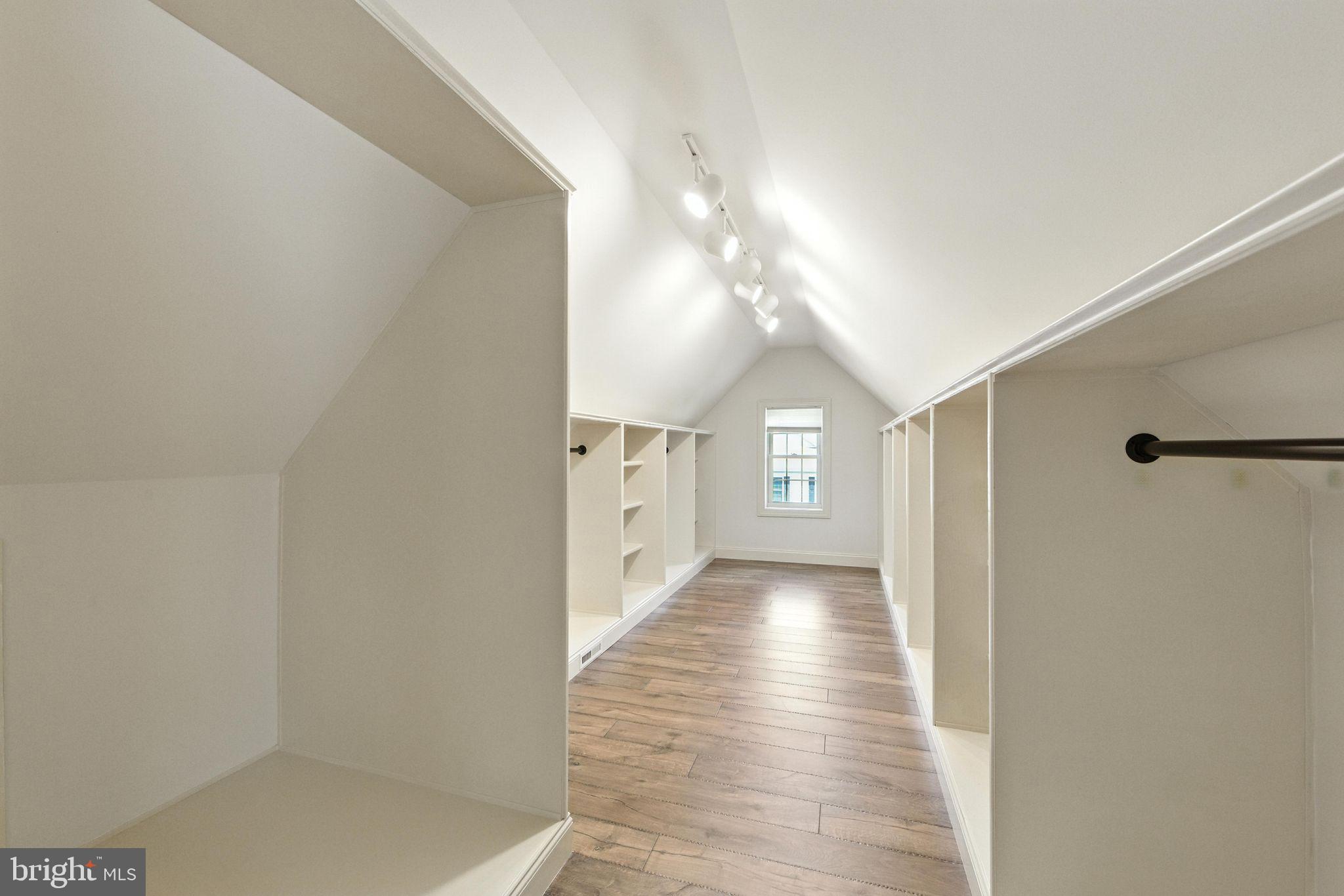 HONEYCROFT VILLAGE - Residential