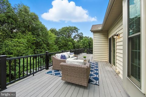 230 HONEYCROFT BOULEVARD COCHRANVILLE PA 19330