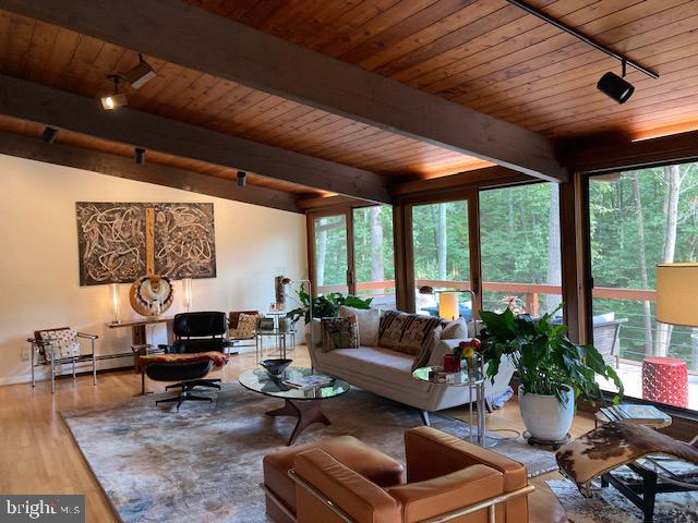 PINELEIGH - Residential