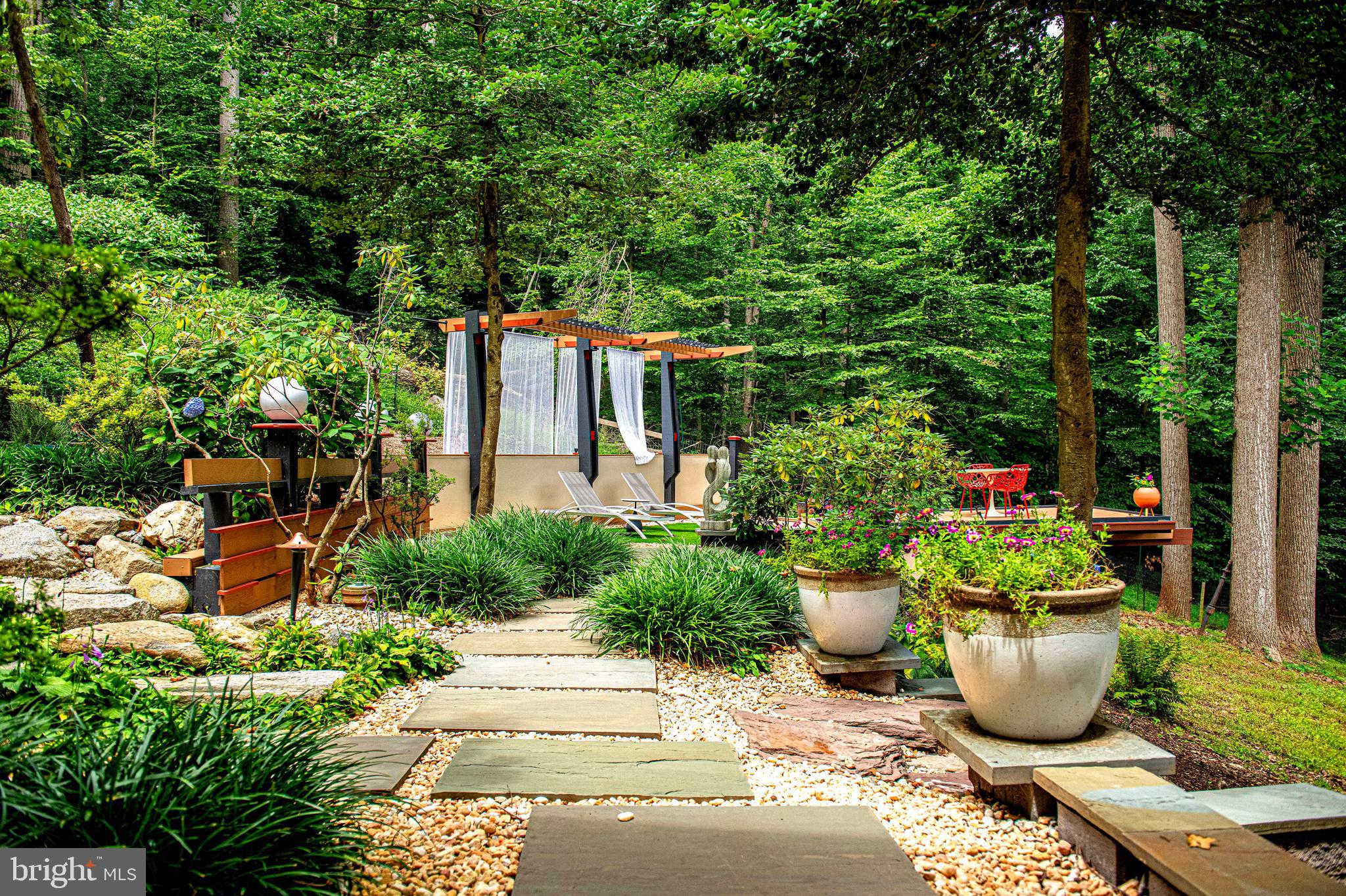 PINELEIGH - Residential