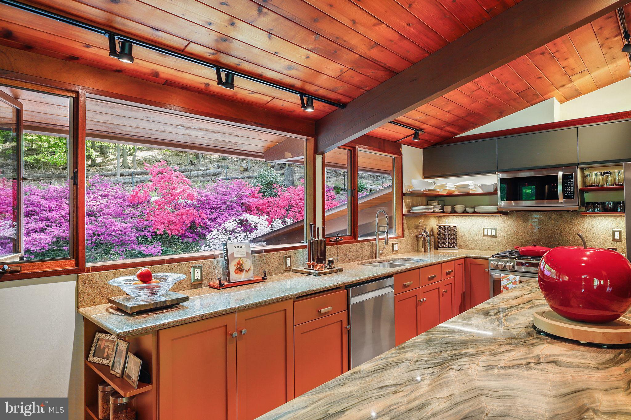 PINELEIGH - Residential