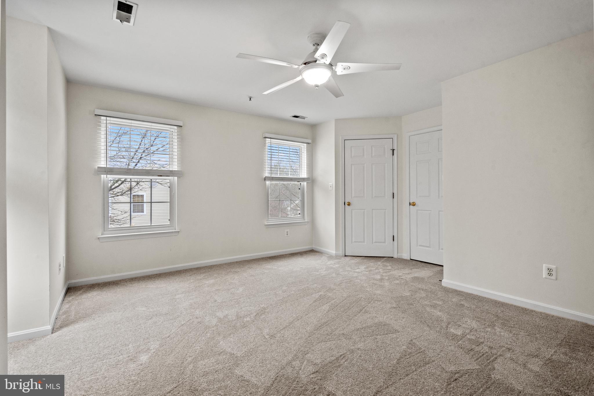 CLOVERLEAF CENTER - Residential