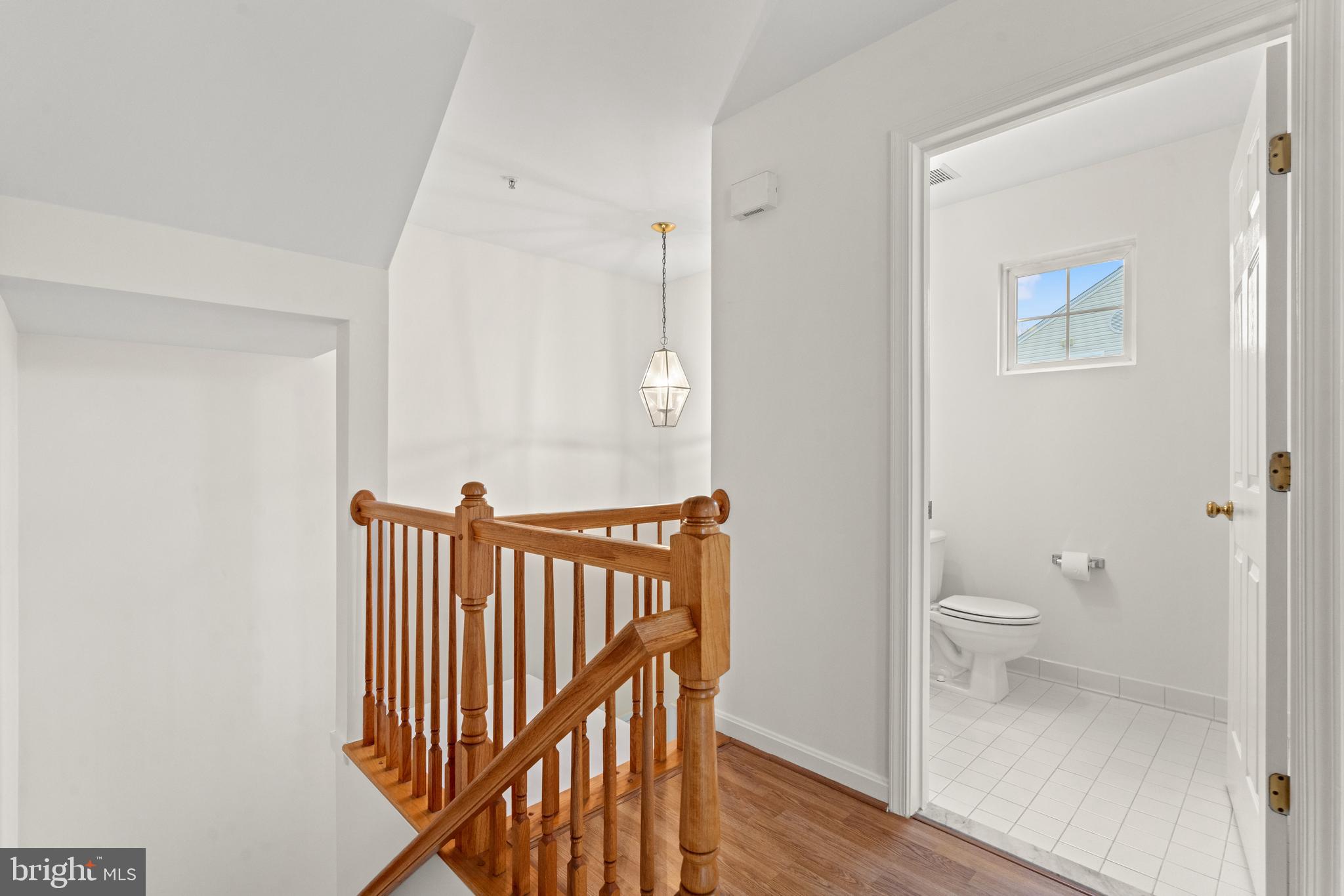 CLOVERLEAF CENTER - Residential