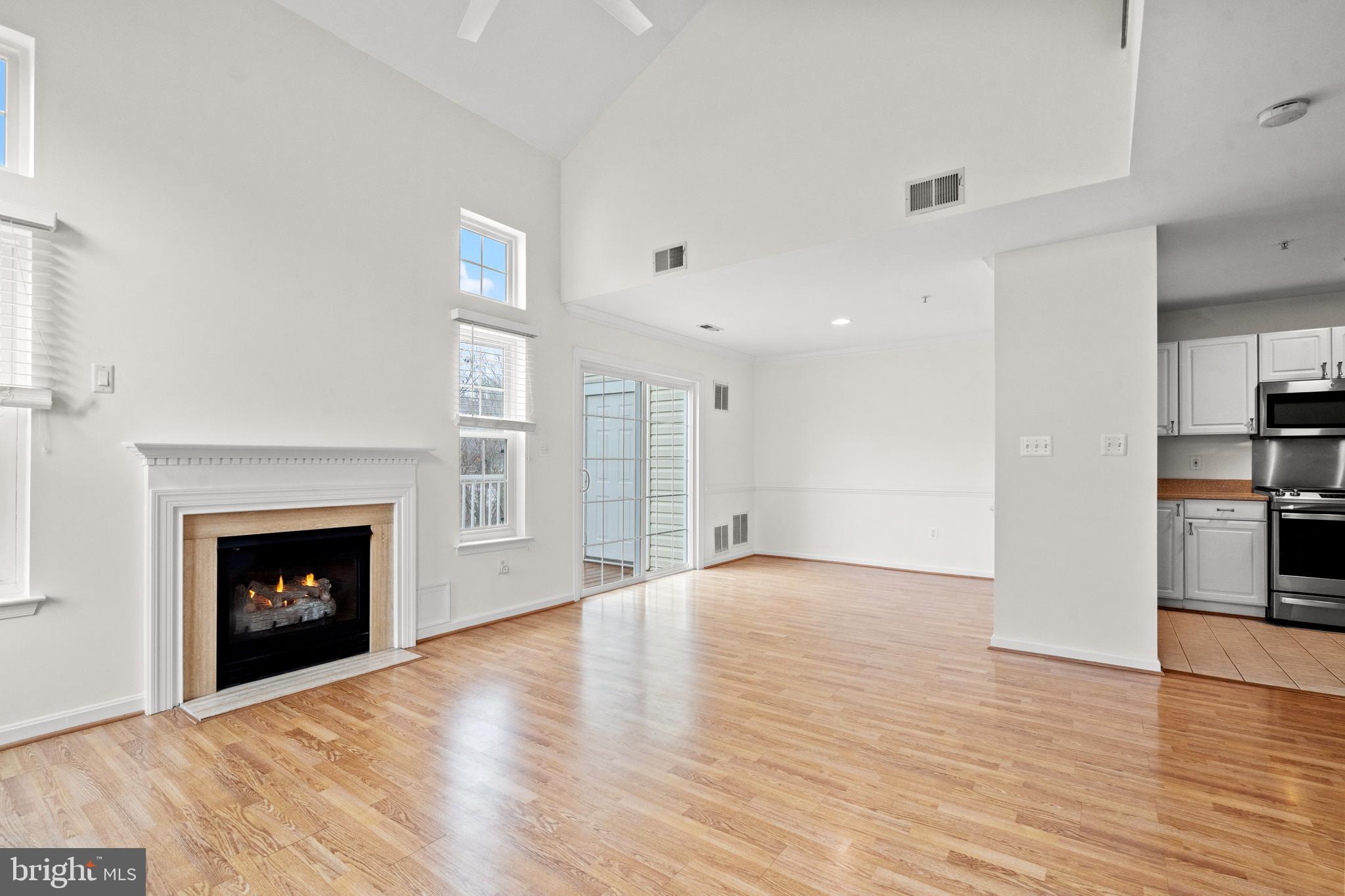 CLOVERLEAF CENTER - Residential