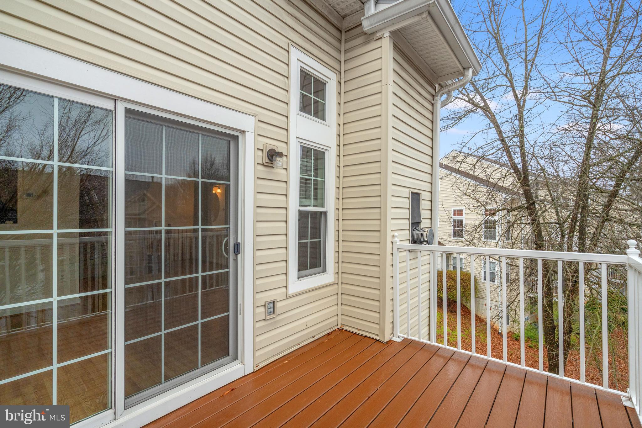 CLOVERLEAF CENTER - Residential