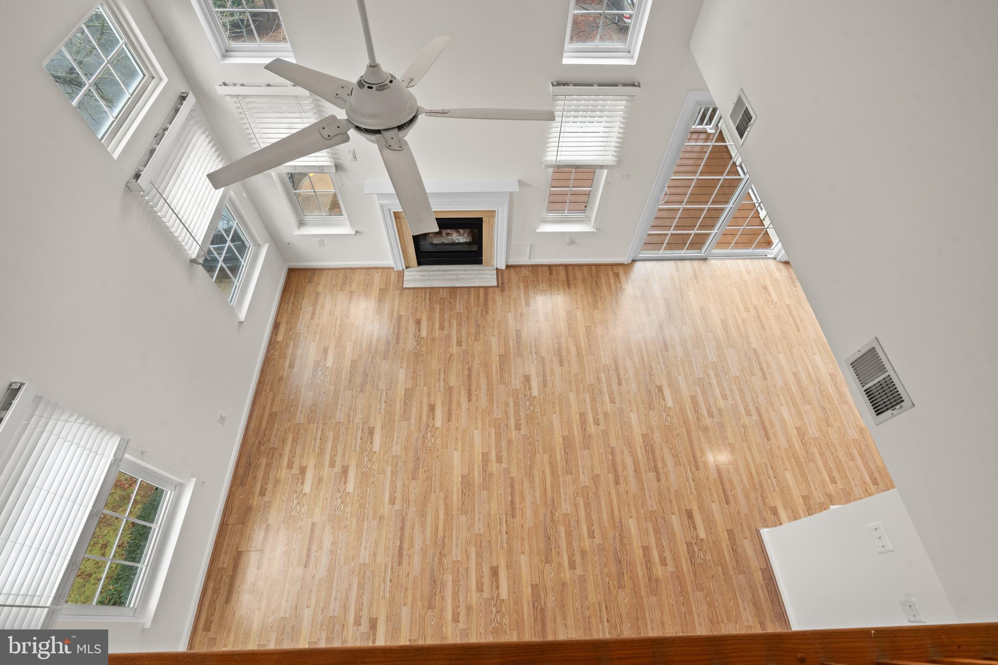 CLOVERLEAF CENTER - Residential