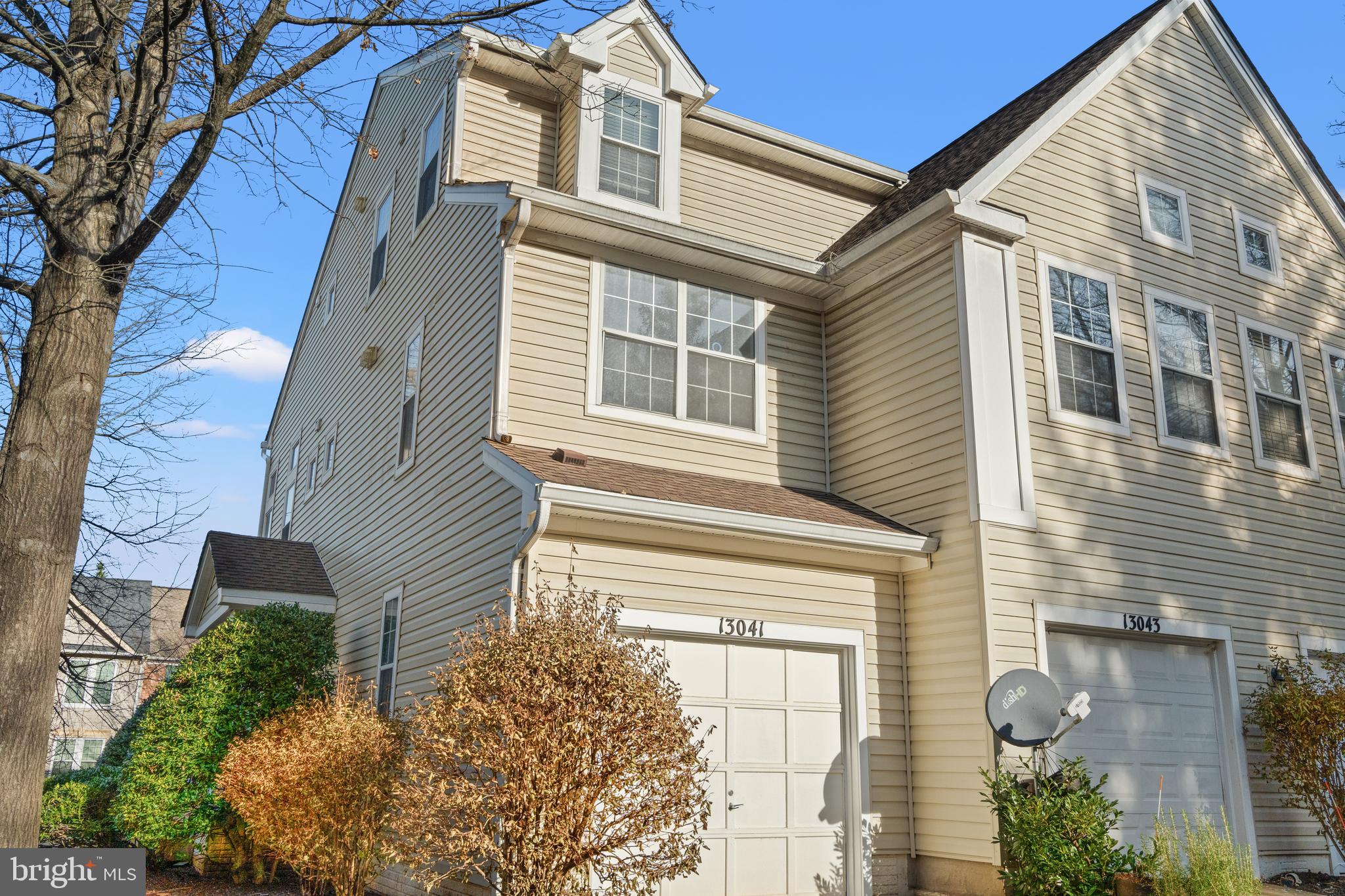 CLOVERLEAF CENTER - Residential